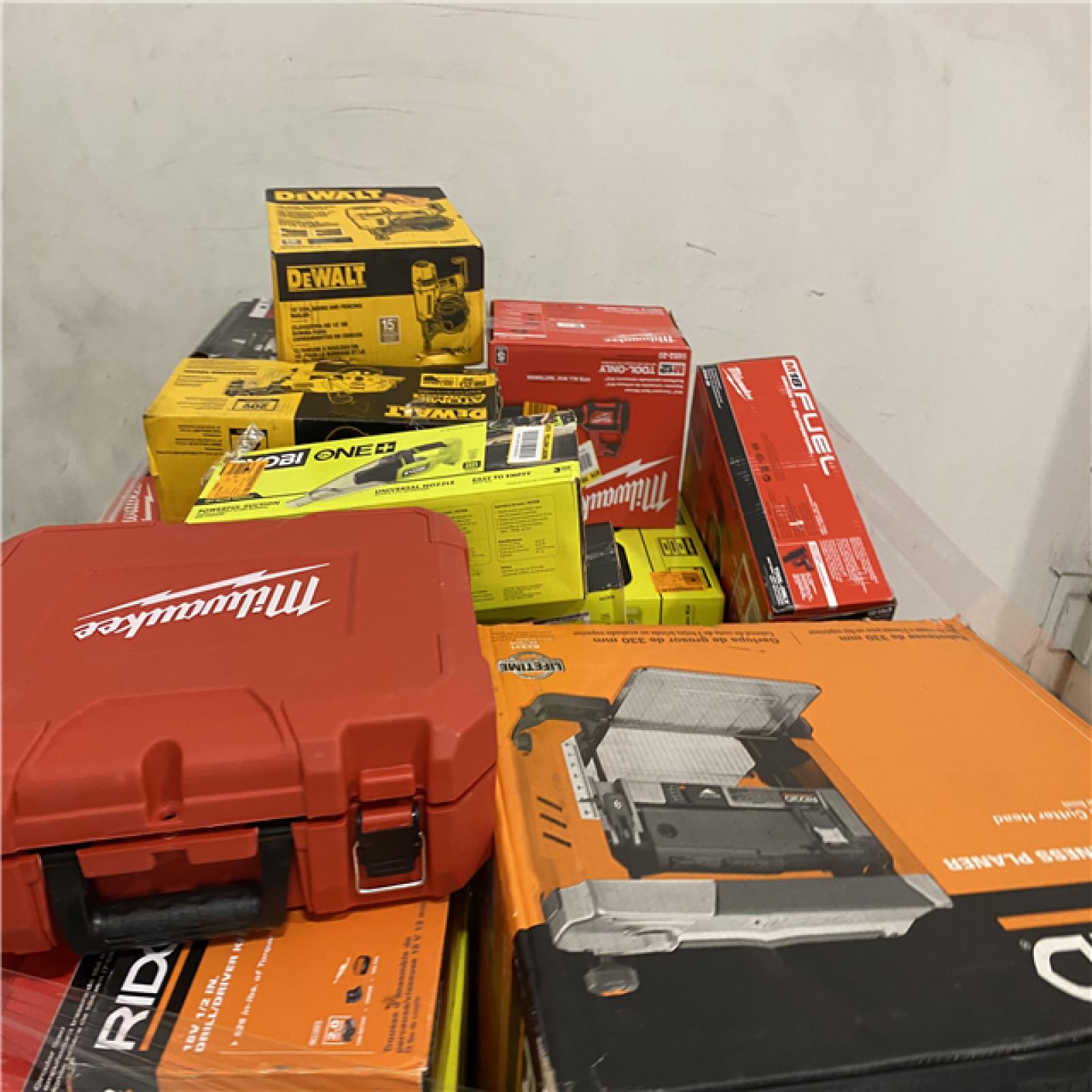 Dallas Location - As-Is Tool Pallet