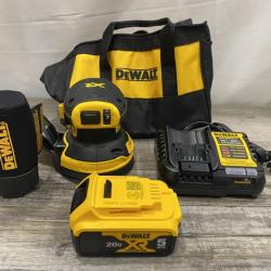LIKE NEW - DEWALT 20V MAX XR Cordless Brushless 5 in. Random Orbital Sander Kit
