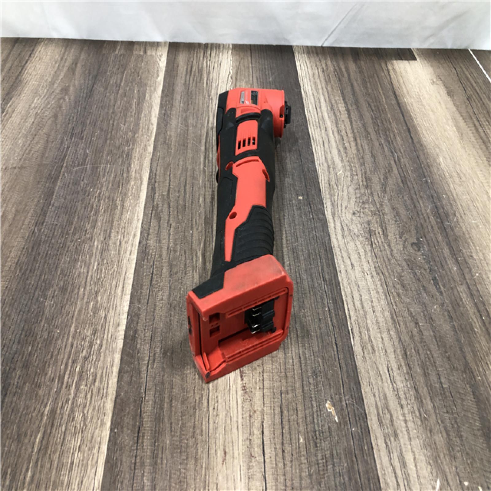 AS-IS Milwaukee 18V Lithium-Ion Cordless Oscillating Multi-Tool (Tool-Only)