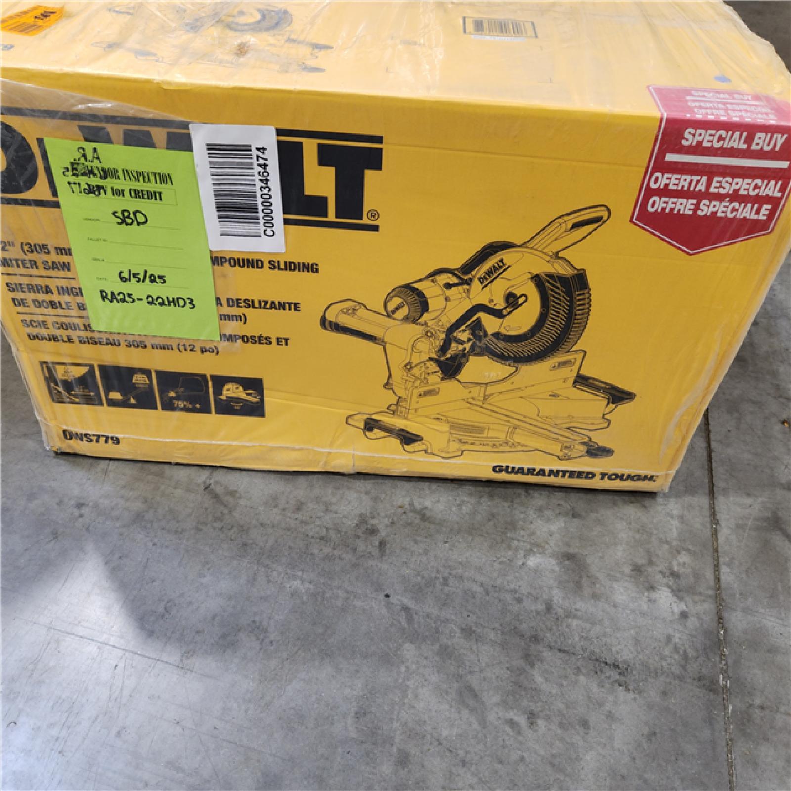 NEW- DeWalt 15 Amps 12 in. Corded Dual-Bevel Sliding Compound Miter Saw