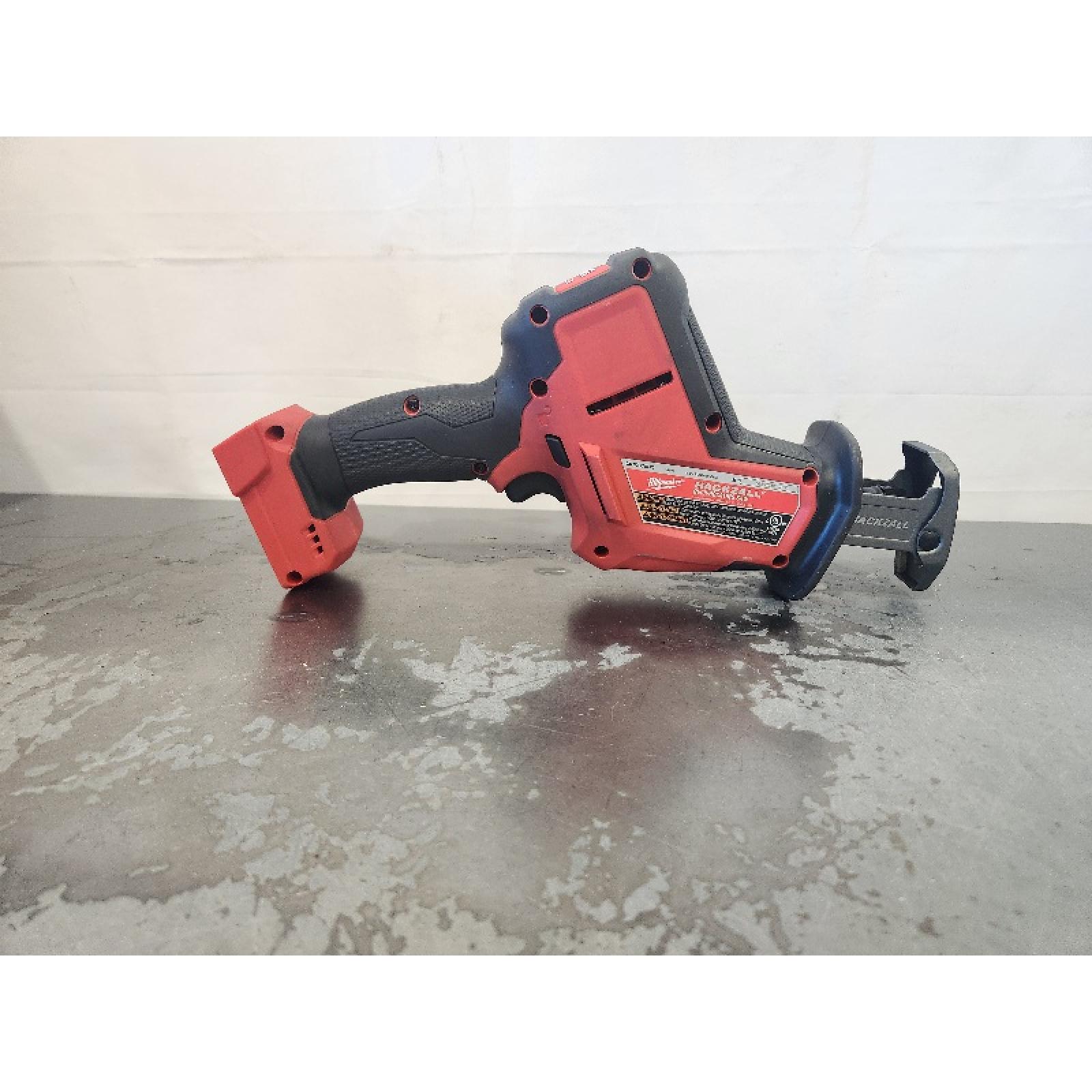 AS-IS- Milwaukee FUEL 18V Lithium-Ion Brushless Cordless HACKZALL Reciprocating Saw (Tool-Only)