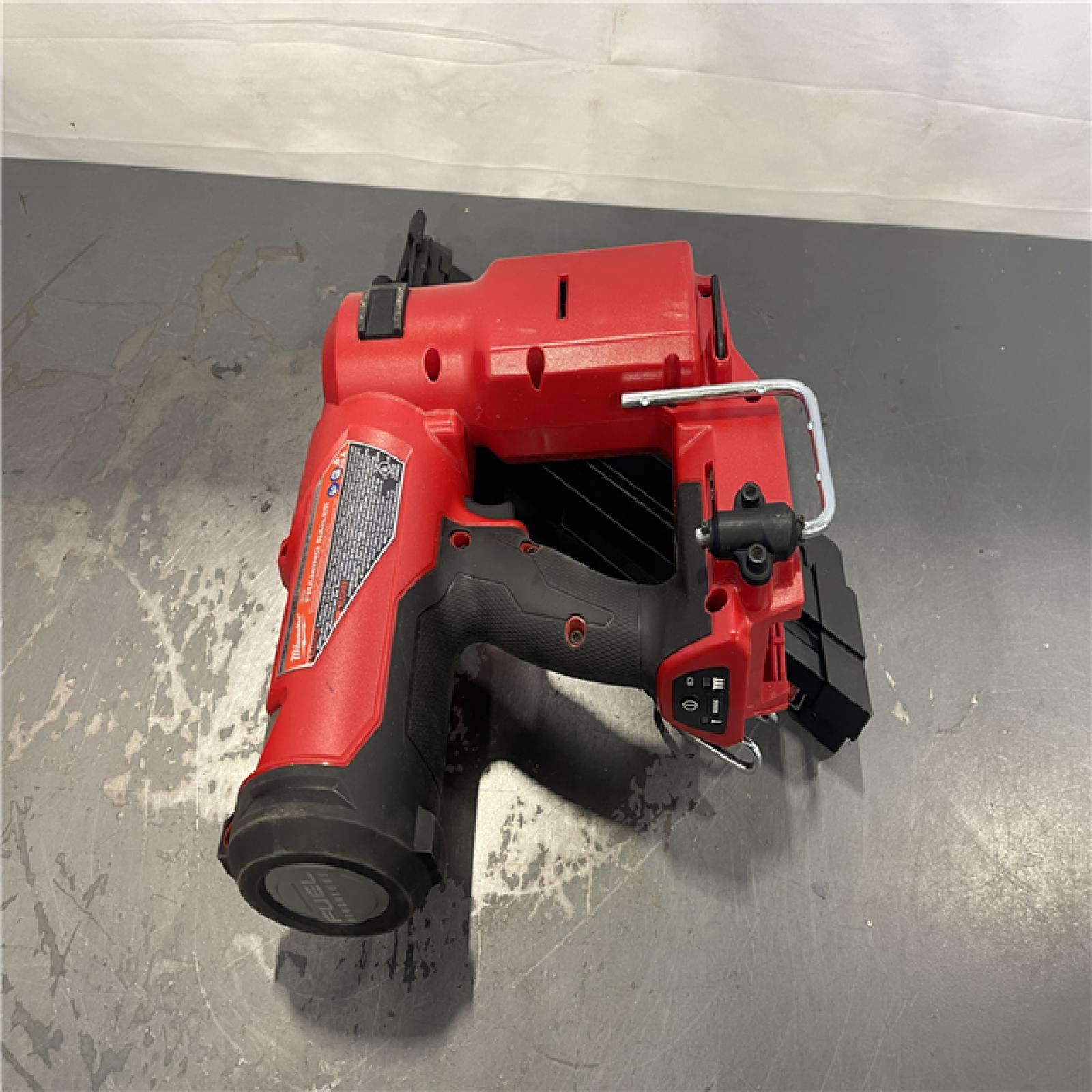 AS-IS- Milwaukee M18 FUEL 30 Degree Framing Nailer (TOOL ONLY)