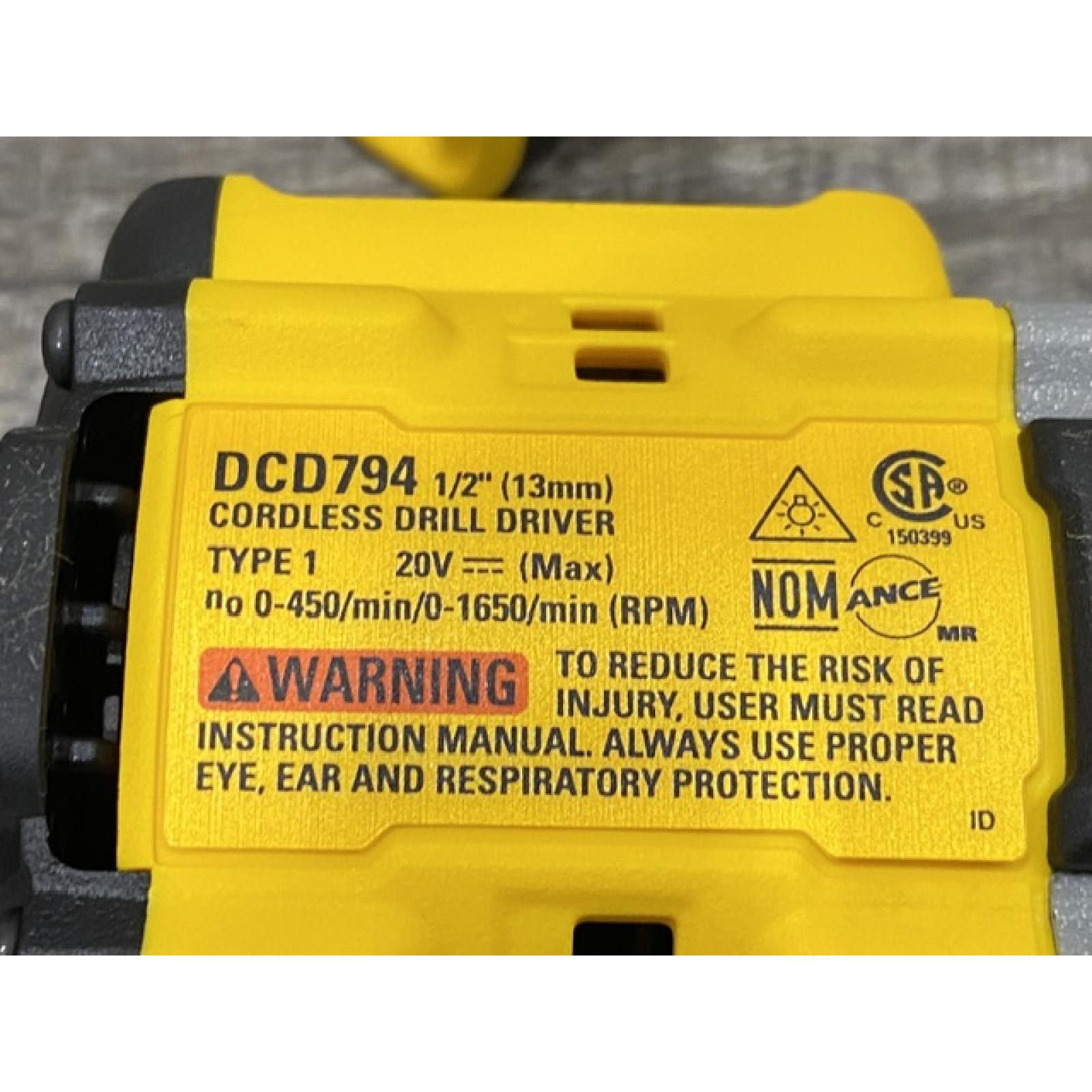 AS-IS DEWALT ATOMIC 20-Volt Lithium-Ion Cordless Brushless (4-Tool) Combo Kit