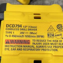 AS-IS DEWALT ATOMIC 20-Volt Lithium-Ion Cordless Brushless (4-Tool) Combo Kit