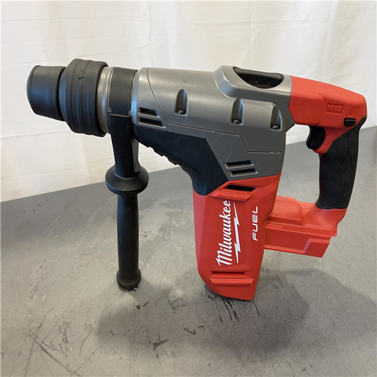 AS-IS - Milwaukee FUEL 18V Lithium-Ion Brushless Cordless 1-9/16 in. SDS-Max Rotary Hammer