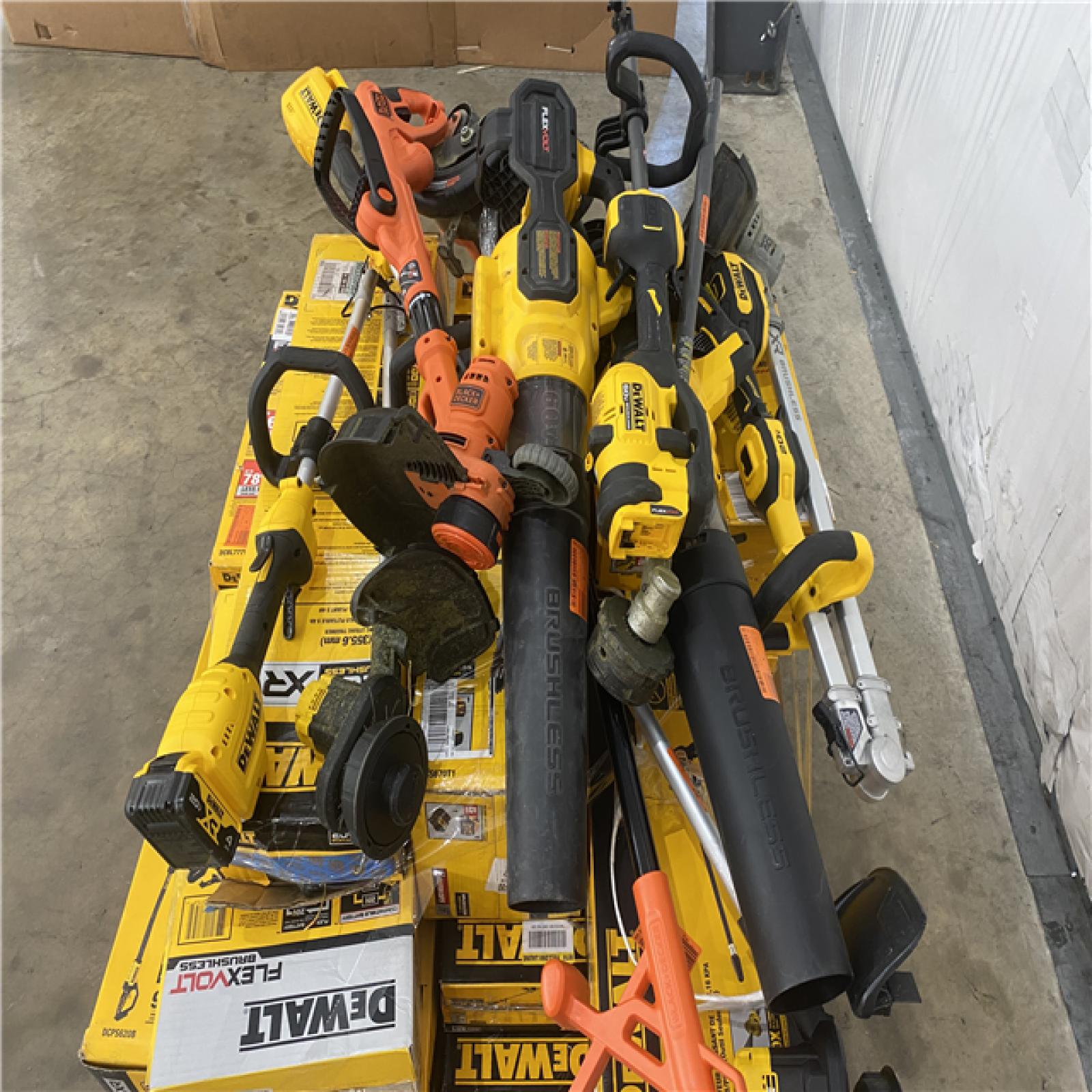 Houston Location AS IS - Tool Pallet