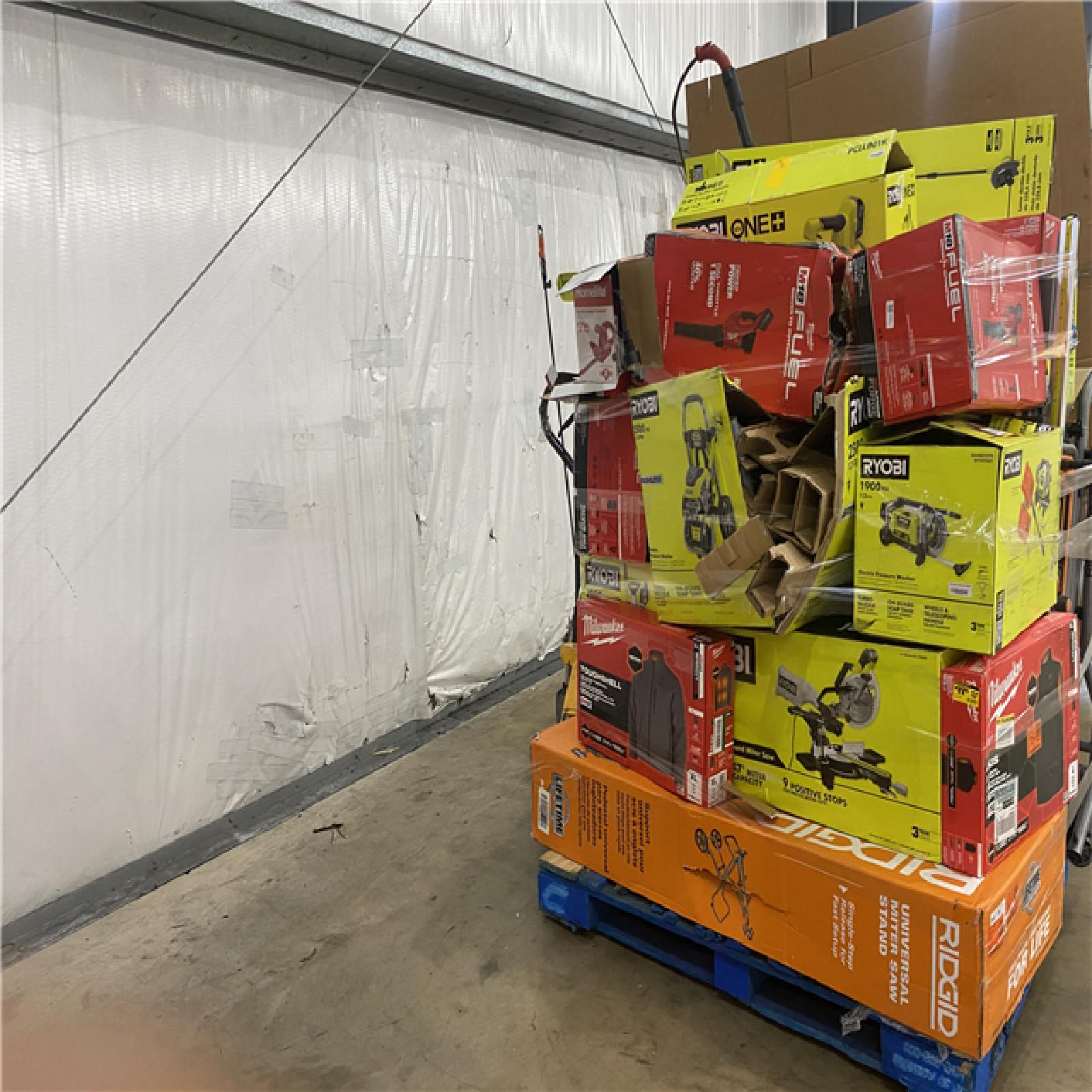 Houston Location AS IS - Tool Pallet
