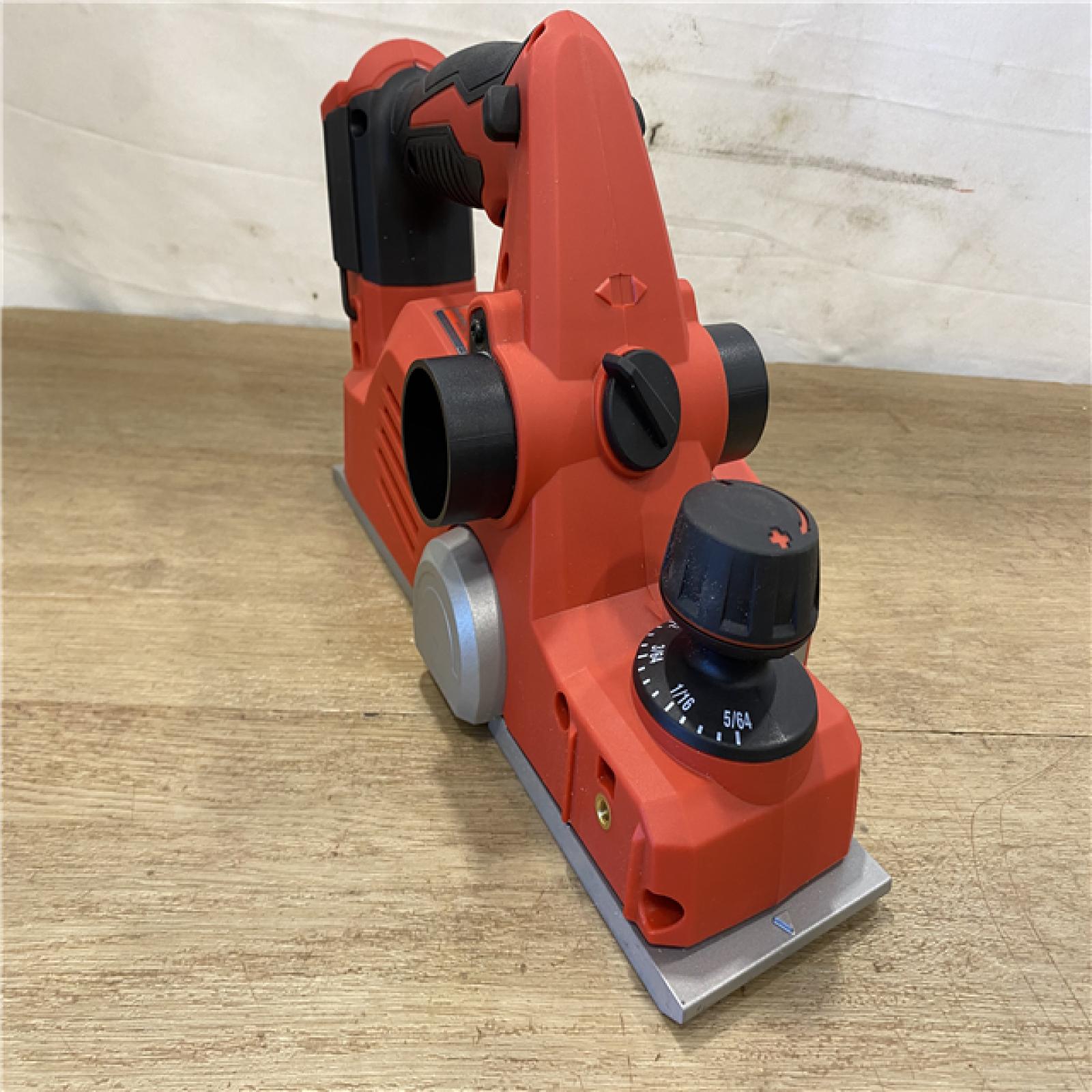 AS-IS Milwaukee 18V Lithium-Ion Cordless 3-1/4 in. Planer (Tool-Only)