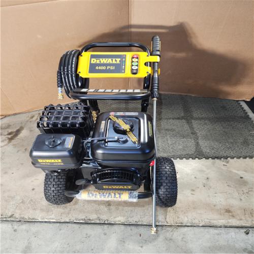 HOUSTON LOCATION - AS-IS (APPEARS LIKE NEW) DEWALT 4400 PSI 4.0 GPM Cold Water Gas Pressure Washer