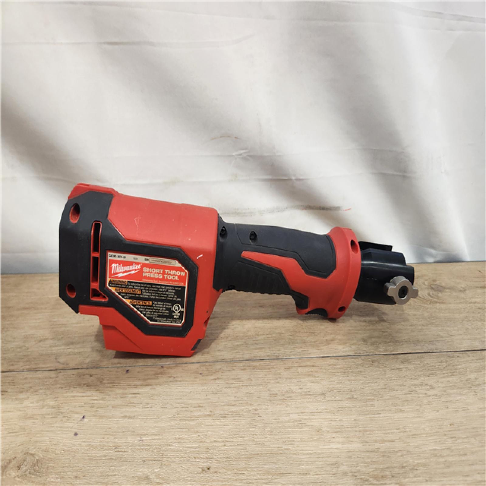 AS-IS- Milwaukee M18 18V Lithium-Ion Cordless Short Throw Press Tool Kit