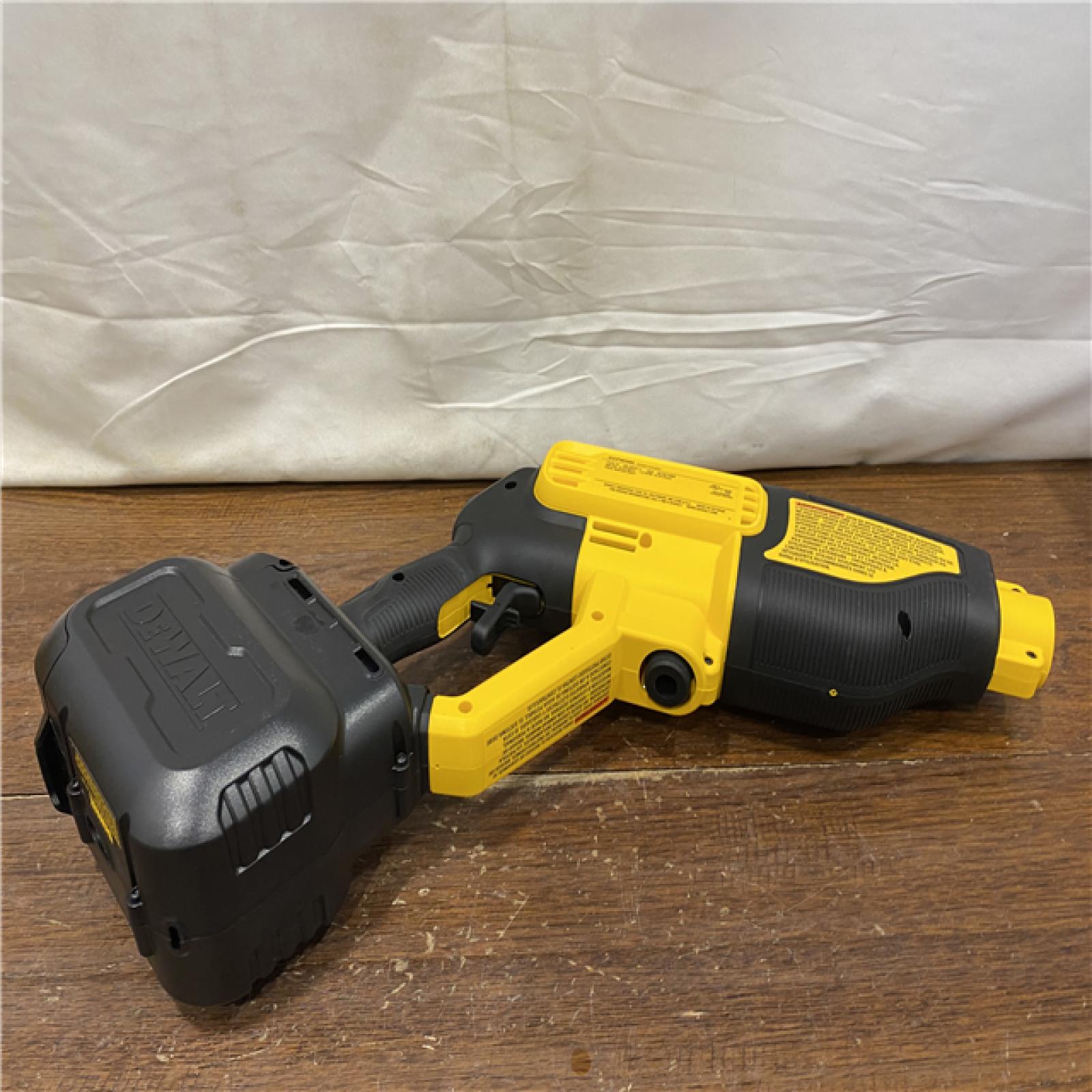 AS-IS Dewalt 20V 550 PSI  1 GPM Cordless Power Cleaner W/ 4 Nozzles Tool-Only DCPW550B