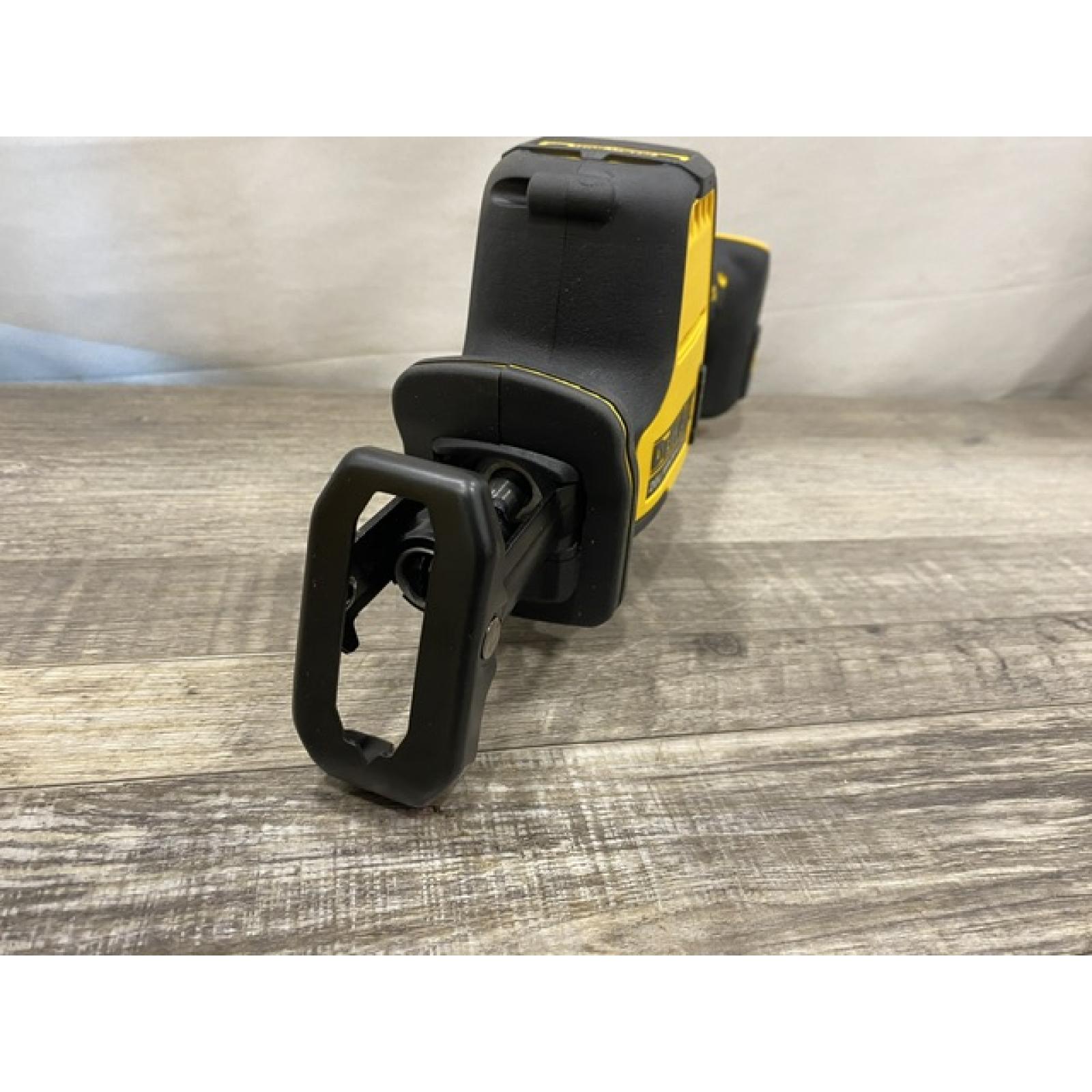 AS-IS DEWALT ATOMIC 20V MAX Cordless Brushless Compact Reciprocating Saw (Tool Only)