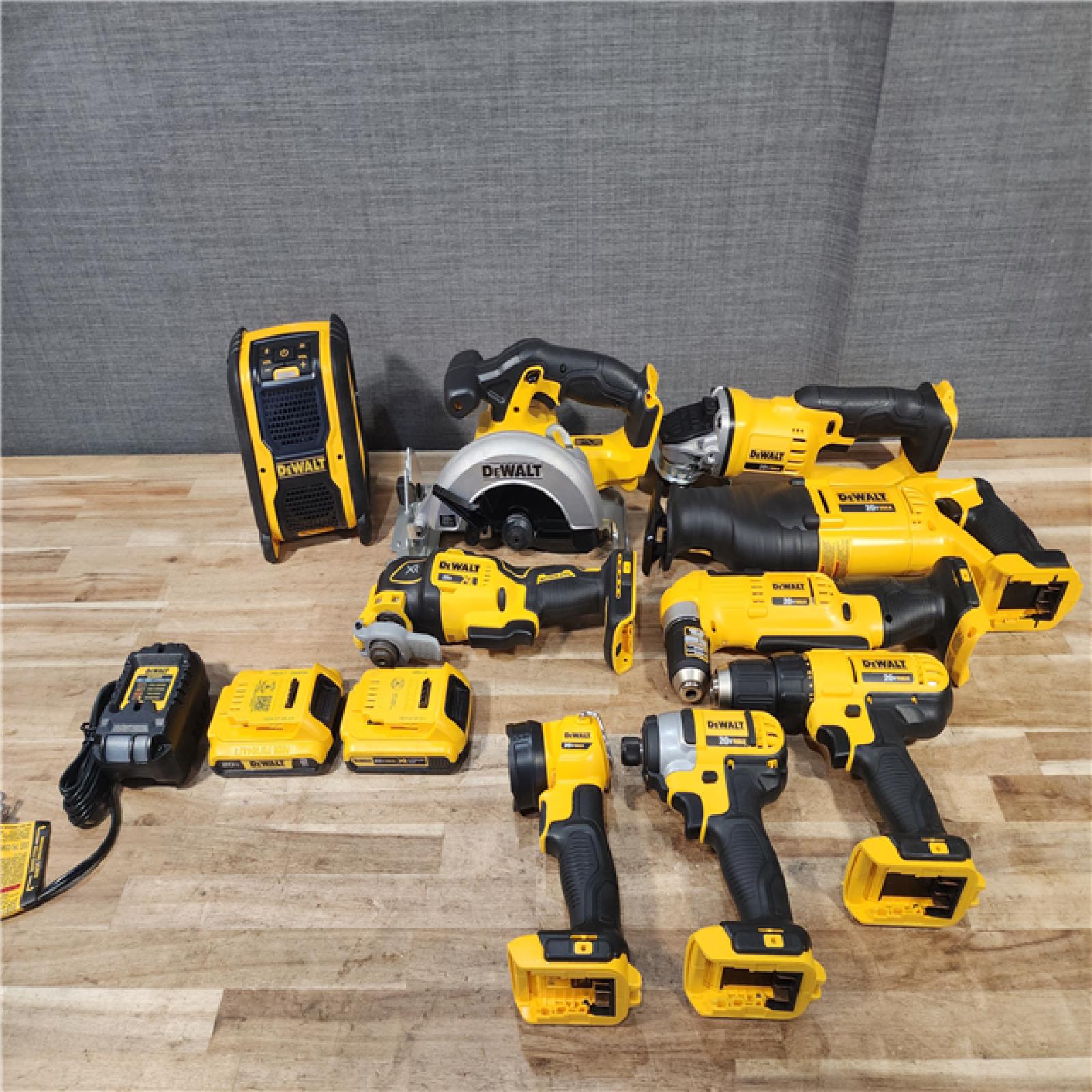 HOUSTON LOCATION - AS-IS DEWALT 20V MAX Cordless 9 Tool Combo Kit