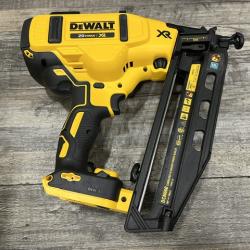 AS-IS DEWALT 20V MAX XR 16-Gauge Electric Cordless Angled Finishing Nailer Kit