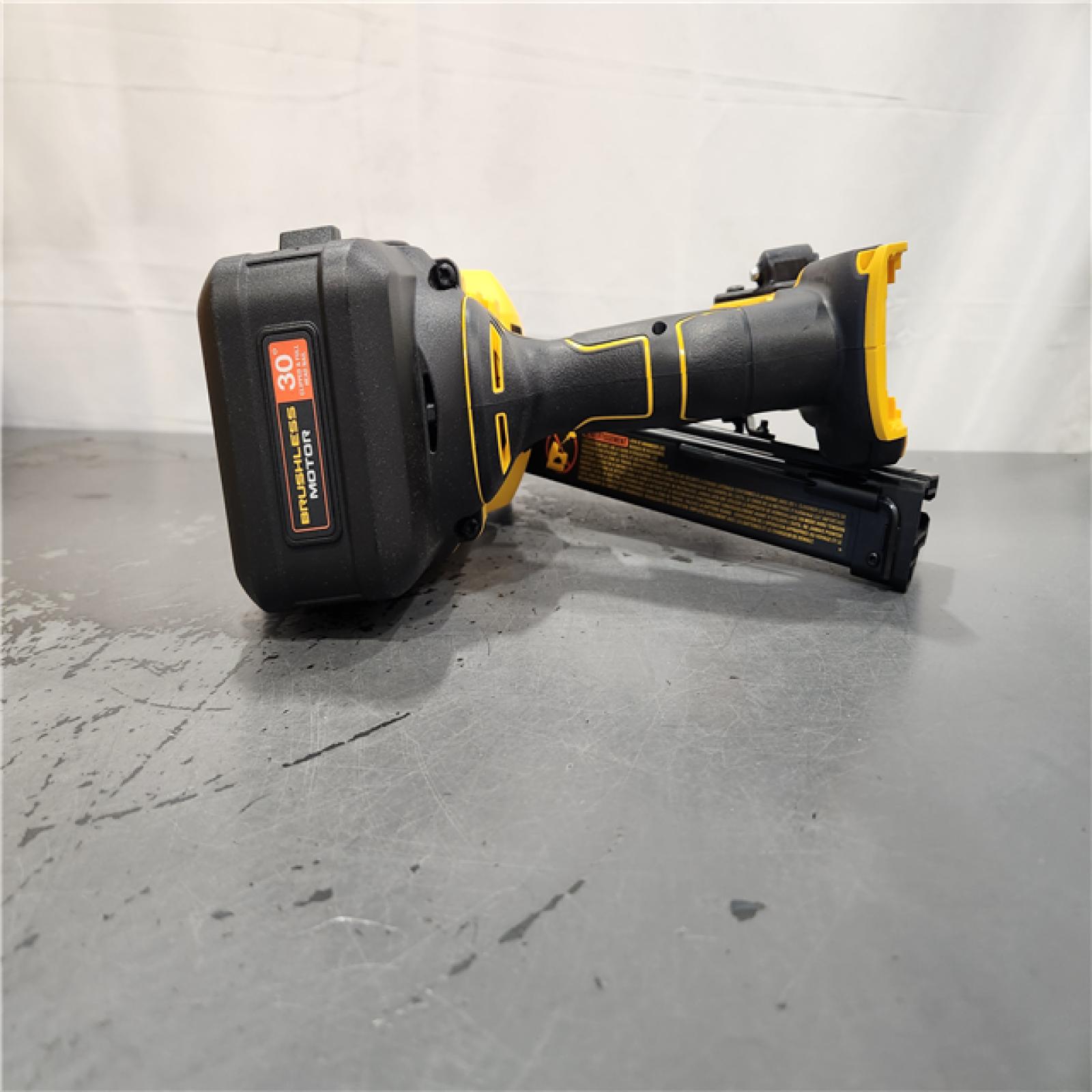 AS-IS- DEWALT 20-Volt 30° Cordless Framing Nailer (Tool-Only)