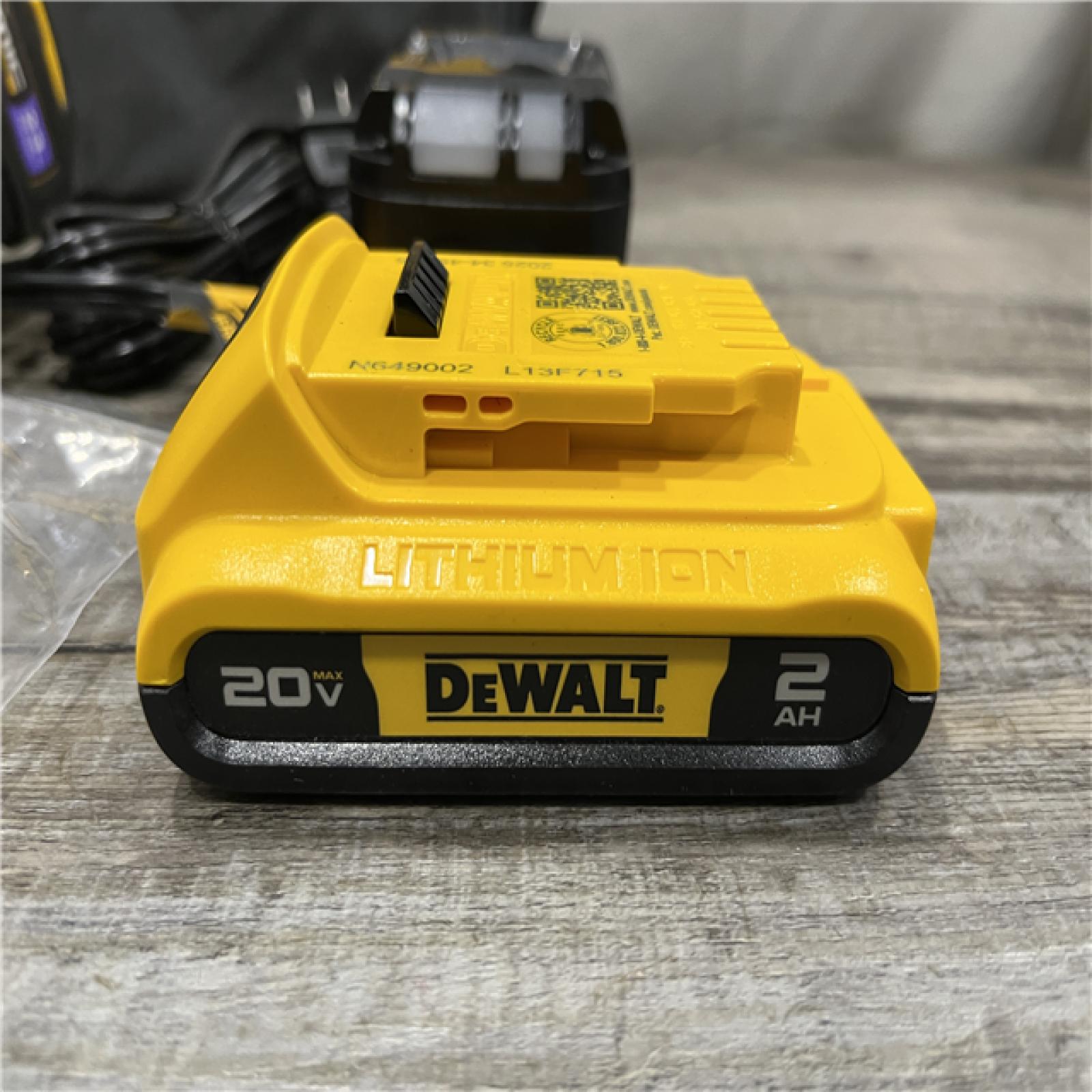 AS-IS DEWALT ATOMIC 20V MAX Lithium Ion Cordless 23 Gauge Pin Nailer Kit