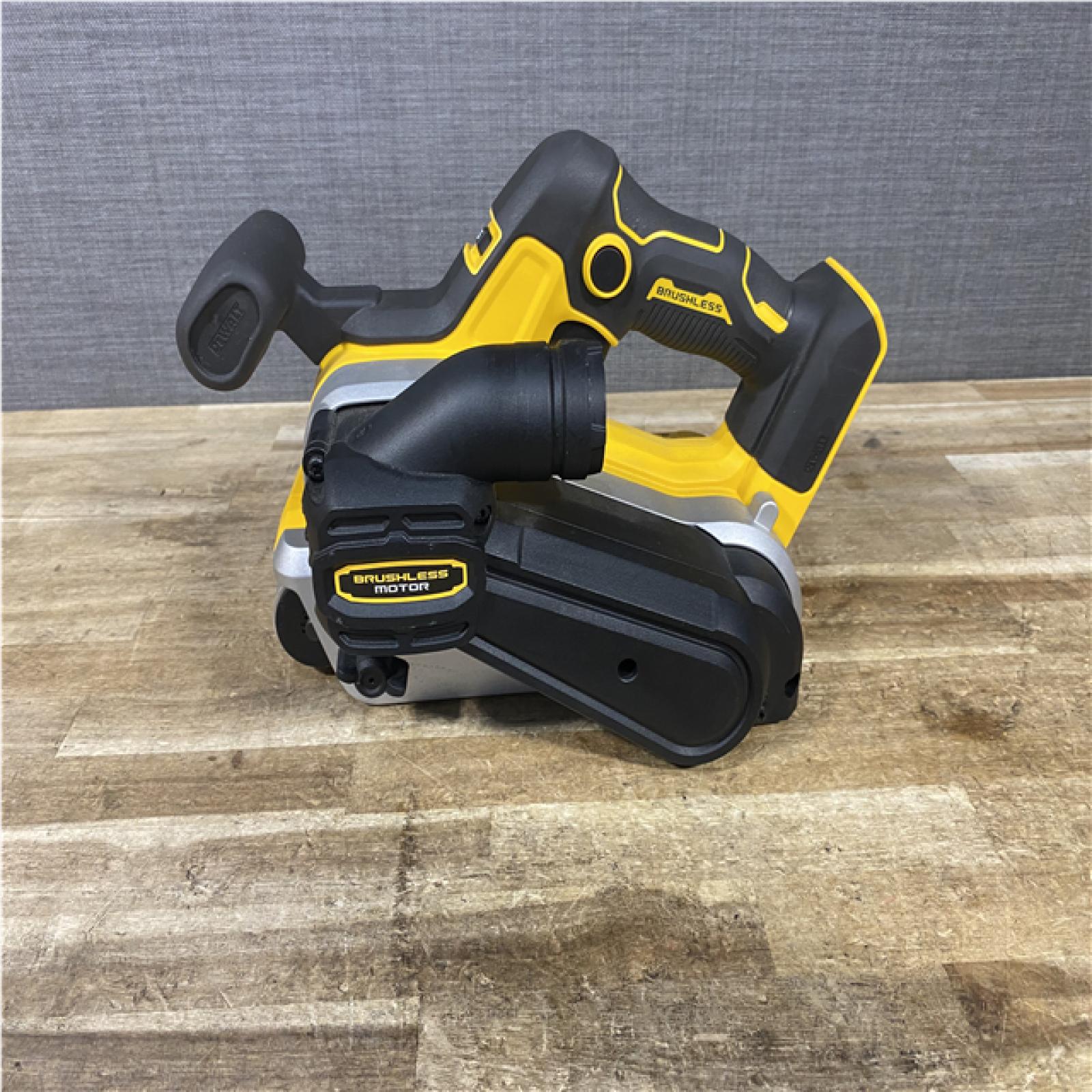 Houston Location AS-IS DeWalt 18v XR Cordless Belt Sander