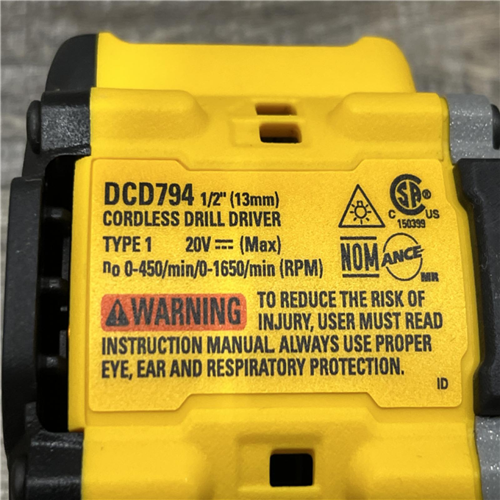 AS-IS DEWALT Atomic 20V Lithium-Ion Cordless Compact 1/2 in. Drill/Driver Kit