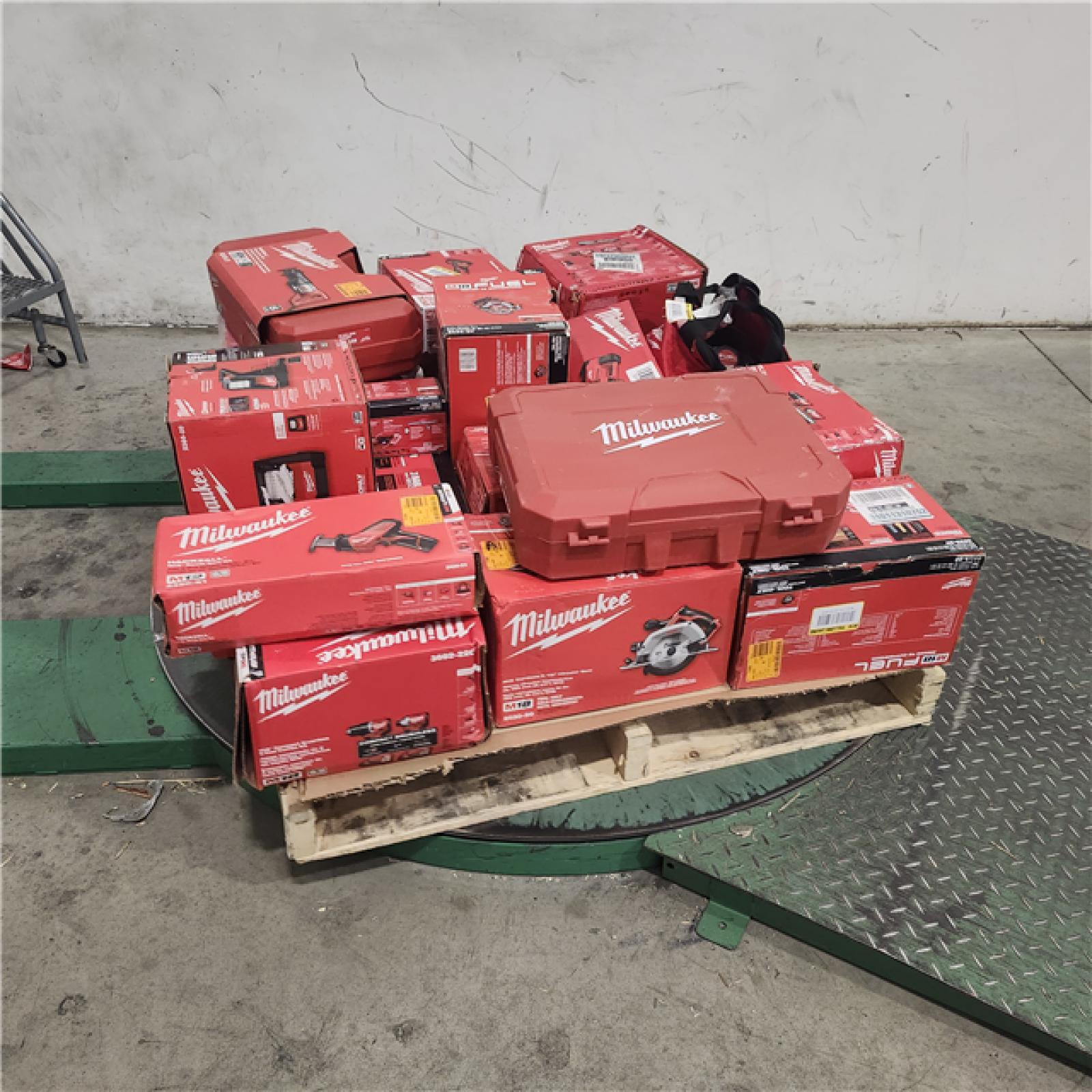 Dallas Location - As-Is MILWAUKEE Tool Pallet