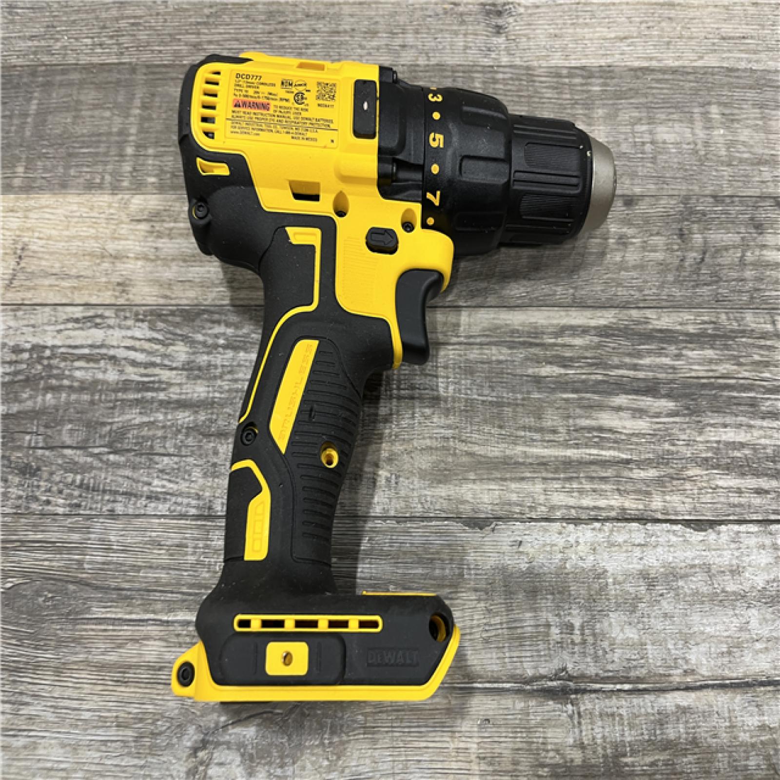 AS-IS DEWALT 20-Volt MAX Lithium-Ion Cordless 1/2 in. Compact Drill/Driver Kit