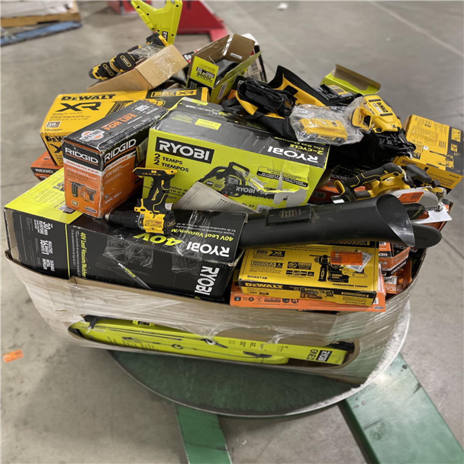 Dallas Location - As-Is Tool Pallet