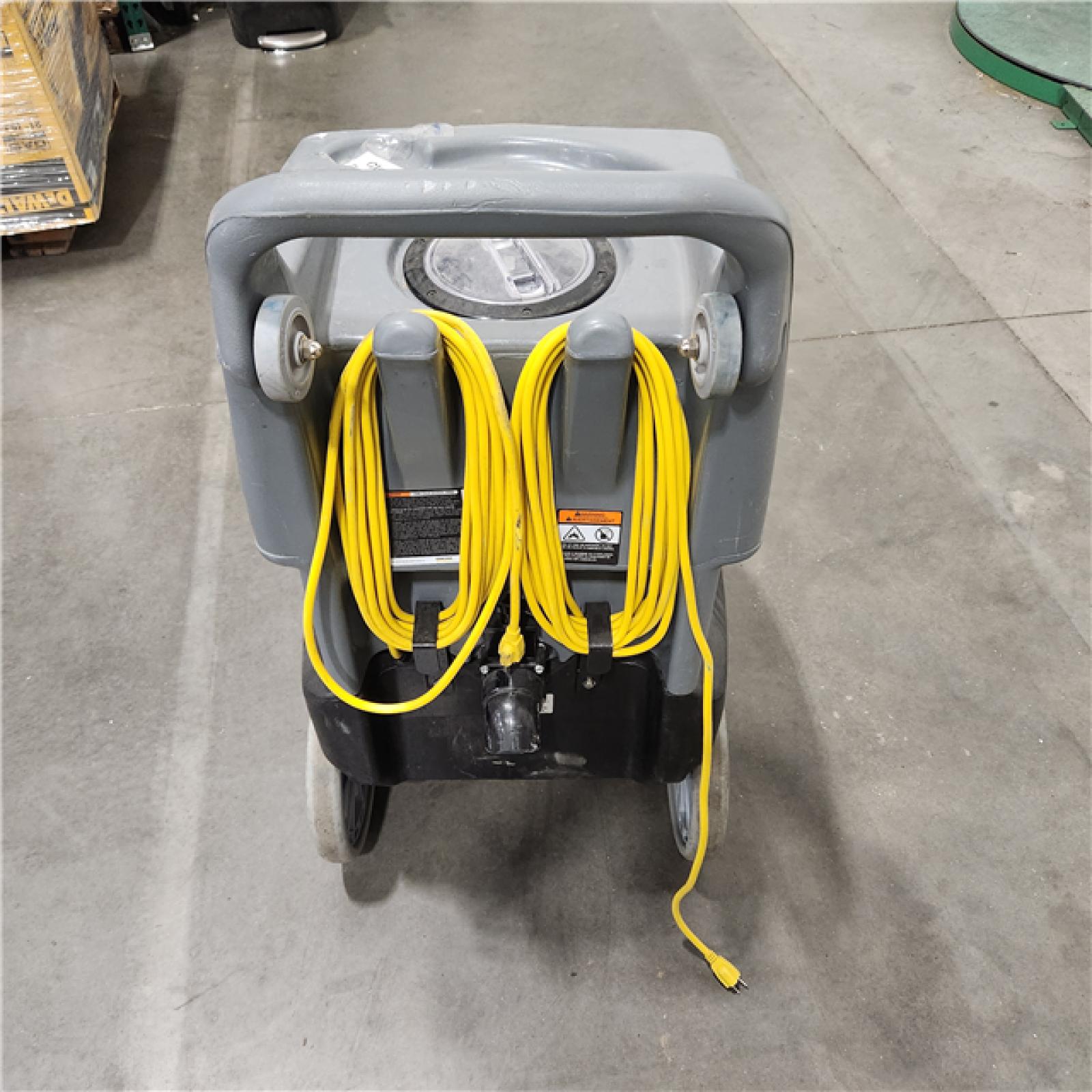 Dallas Location AsIs KARCHER SPRAY CLEANER Puzzi 50/14 E