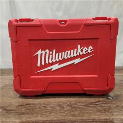 AS-IS  Milwaukee 3521-21 4V Lithium-Ion Cordless USB Rechargeable Green Beam Cross Line Laser