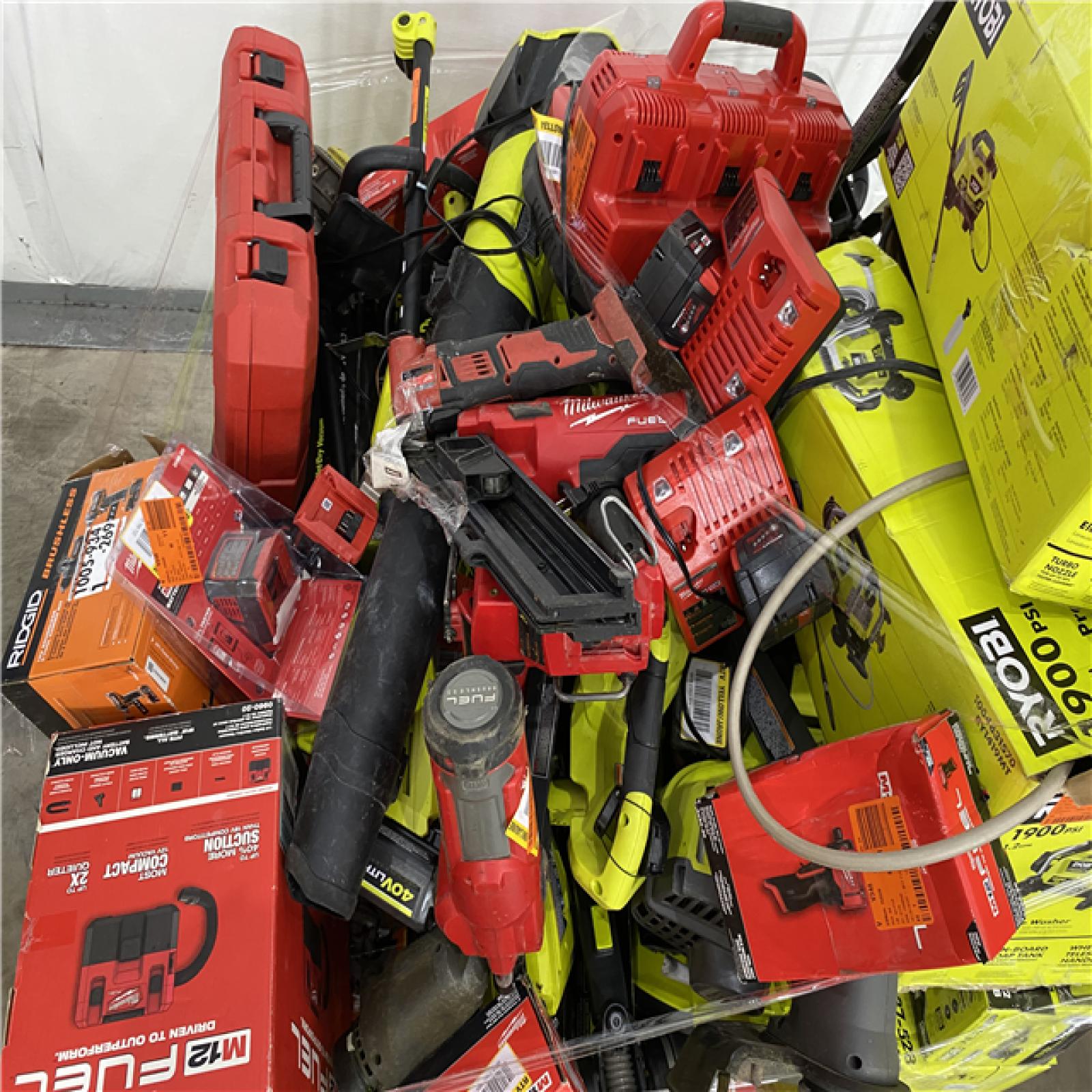 Houston Location AS IS - Tool Pallet