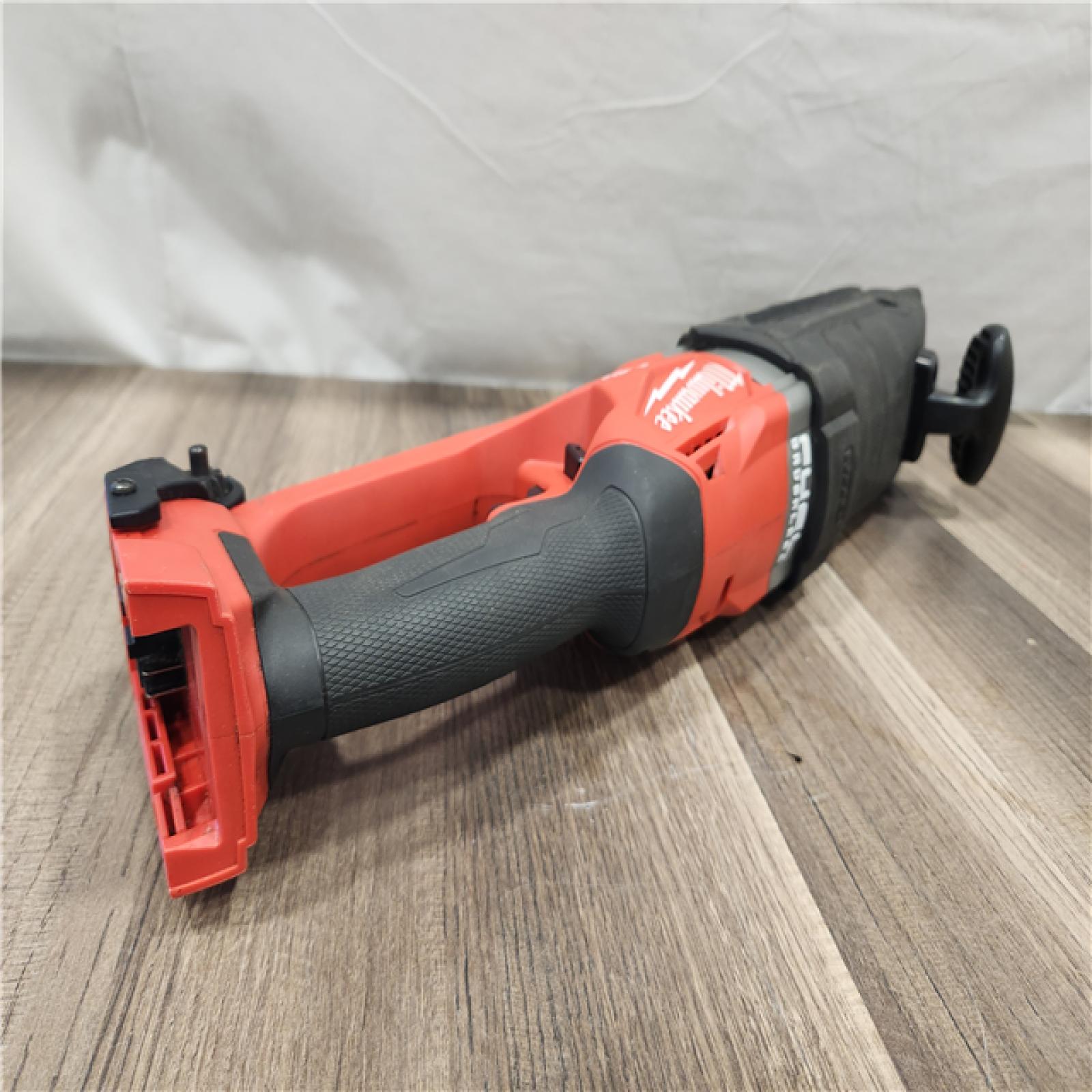 AS-IS- Milwaukee M18 18V Fuel 1/2 Right Angle Drill Super Hawg Cordless Lithium-Ion (TOOL ONLY)