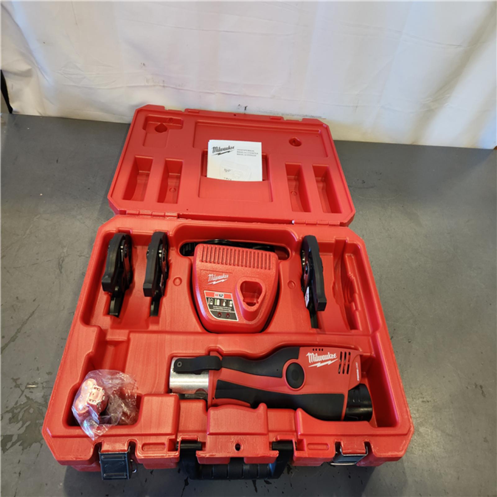 AS-IS- Milwaukee 12-Volt Lithium-Ion Force Logic Cordless Press Tool Kit