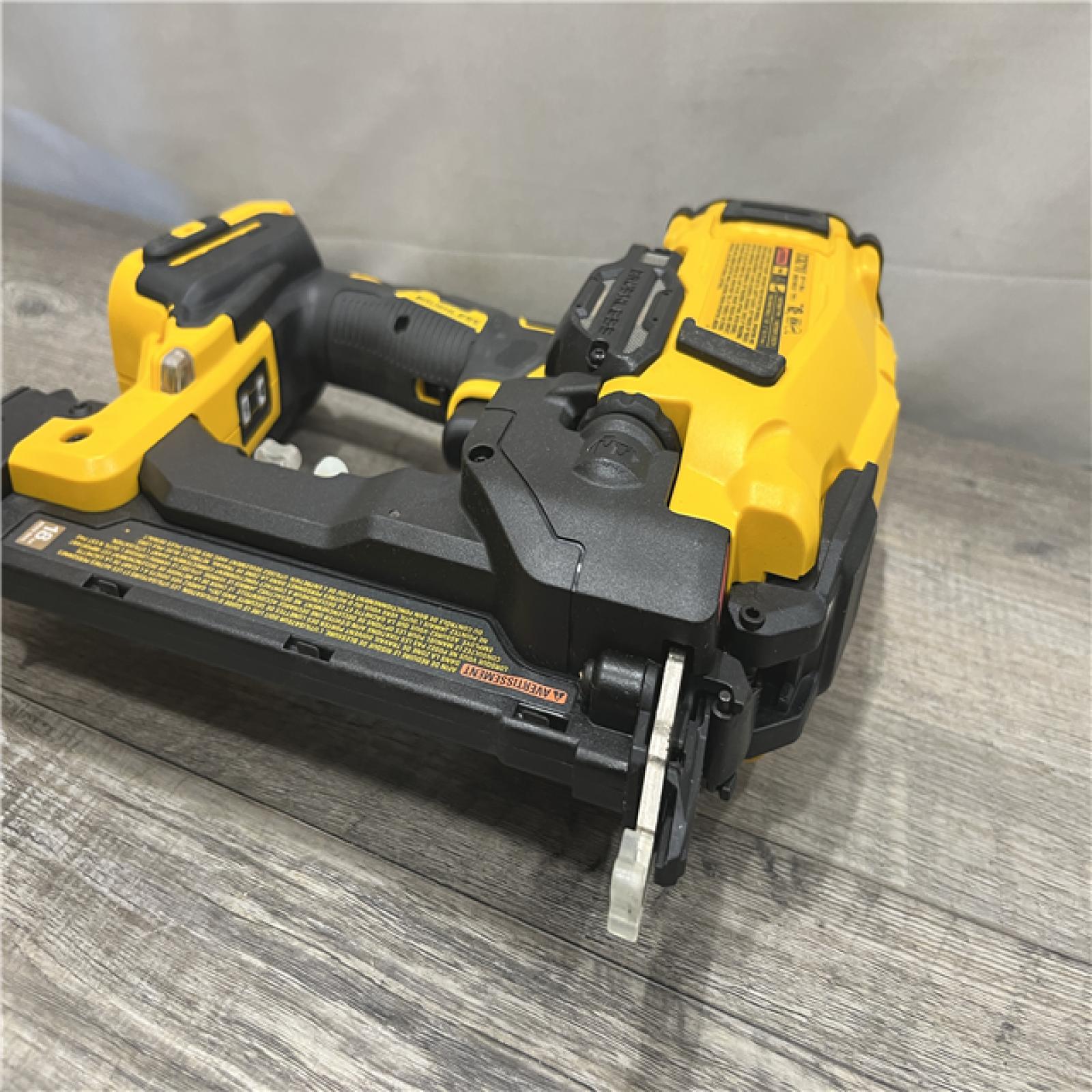 AS-IS DEWALT 20V MAX XR 18 Gauge Cordless Brad Nailer (Tool Only)