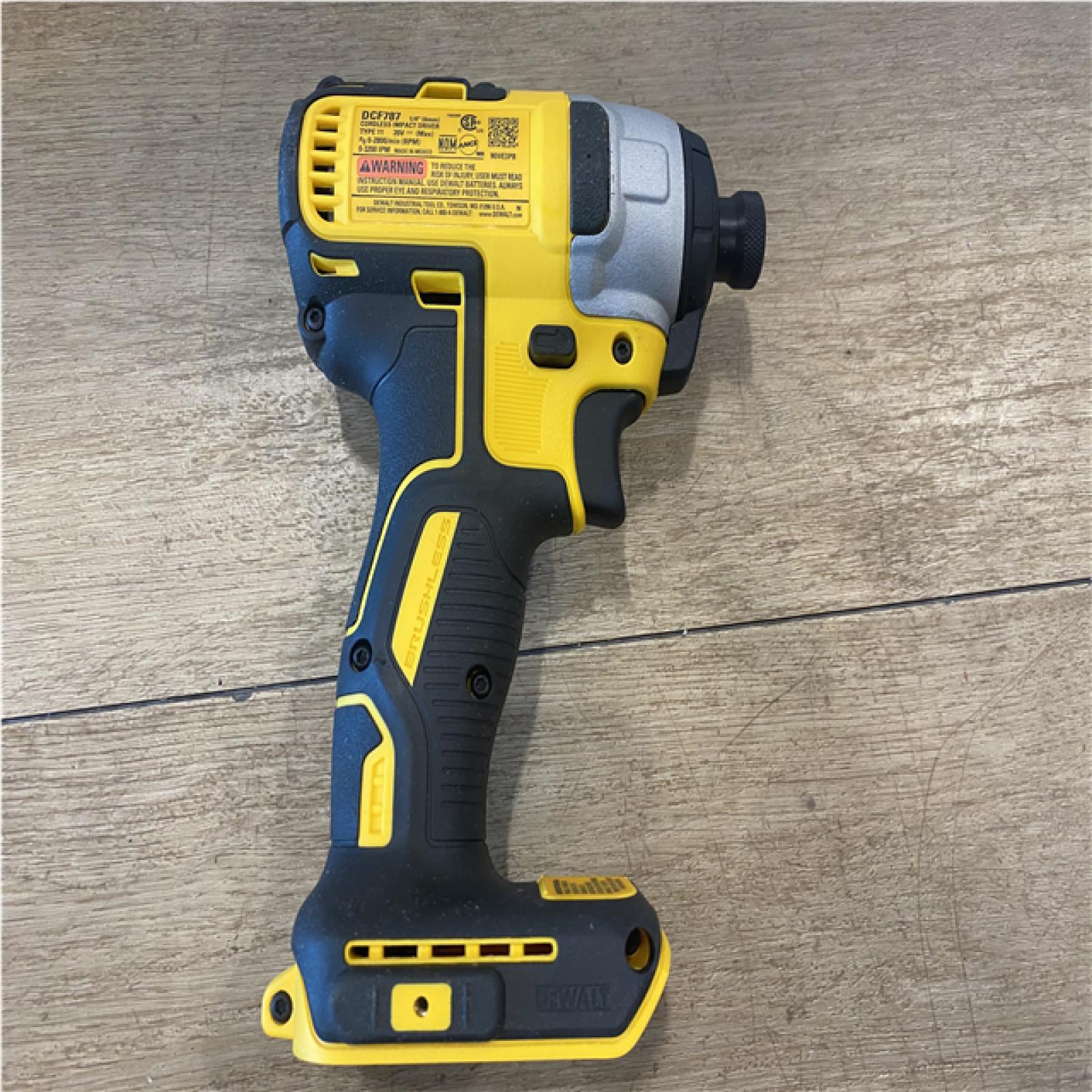 AS-IS DEWALT 20V MAX Lithium-Ion Brushless Cordless 1/4 in. Impact Driver Kit