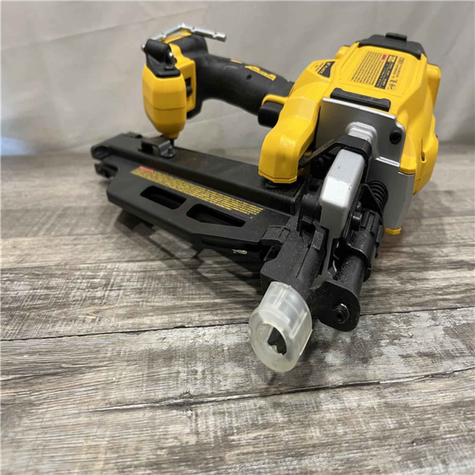 AS-IS DEWALT 20-Volt 21° Cordless Framing Nailer (Tool-Only)