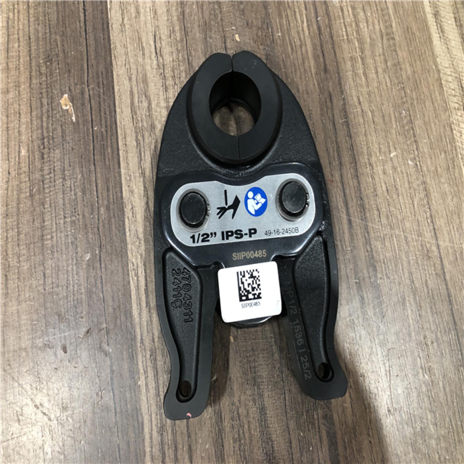 AS-IS Milwaukee 1/2 in. - 1 in. IPS-P Black Iron Pipe/Steel Press Jaw Kit
