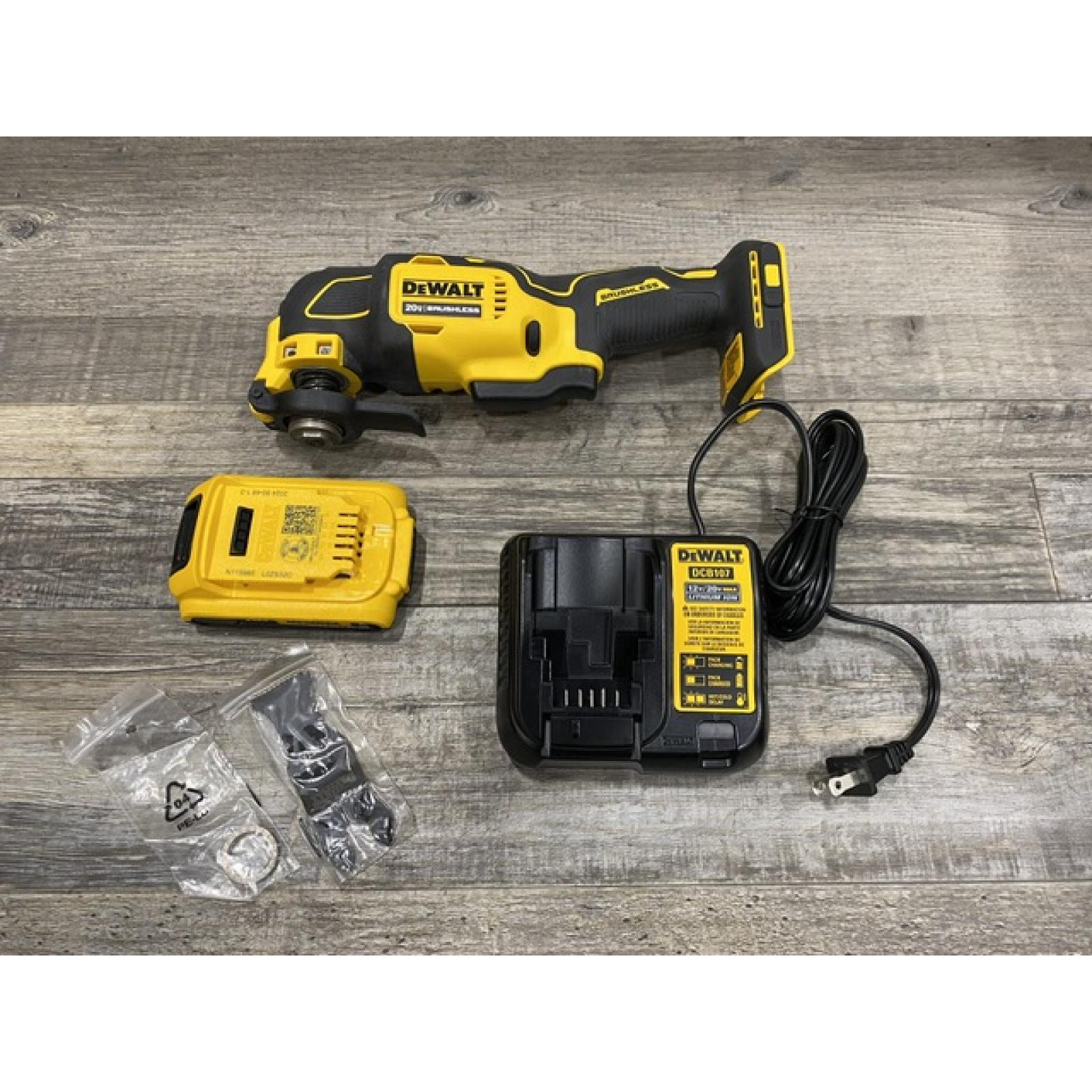 AS-IS DEWALT ATOMIC 20V MAX Cordless Brushless Oscillating Multi Tool Kit