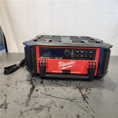 AS-IS- Milwaukee 2950-20 18V M18 PACKOUT Lithium-Ion Cordless Radio + Charger (Tool Only)