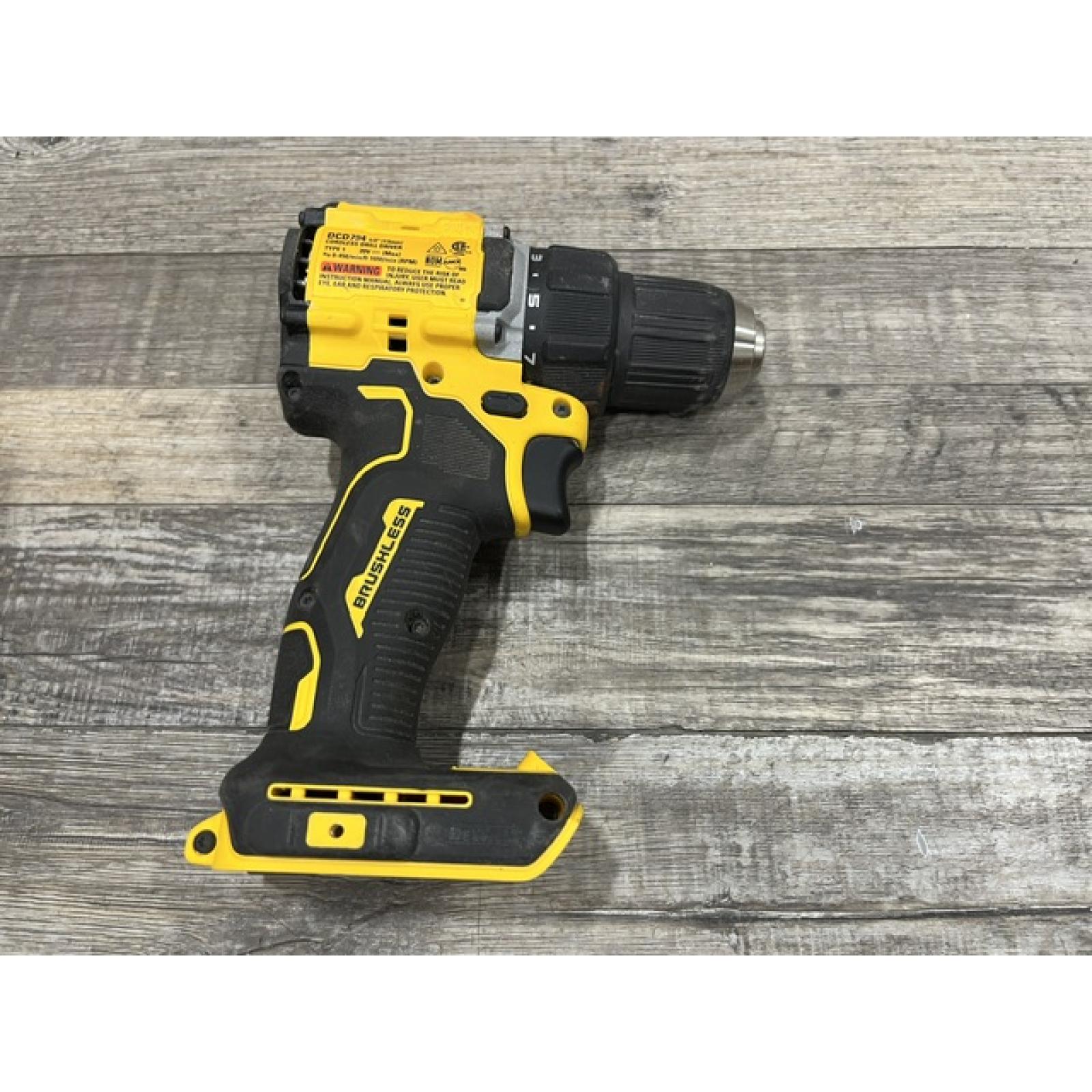 AS-IS DEWALT Atomic 20V Lithium-Ion Cordless Compact 1/2 in. Drill/Driver Kit