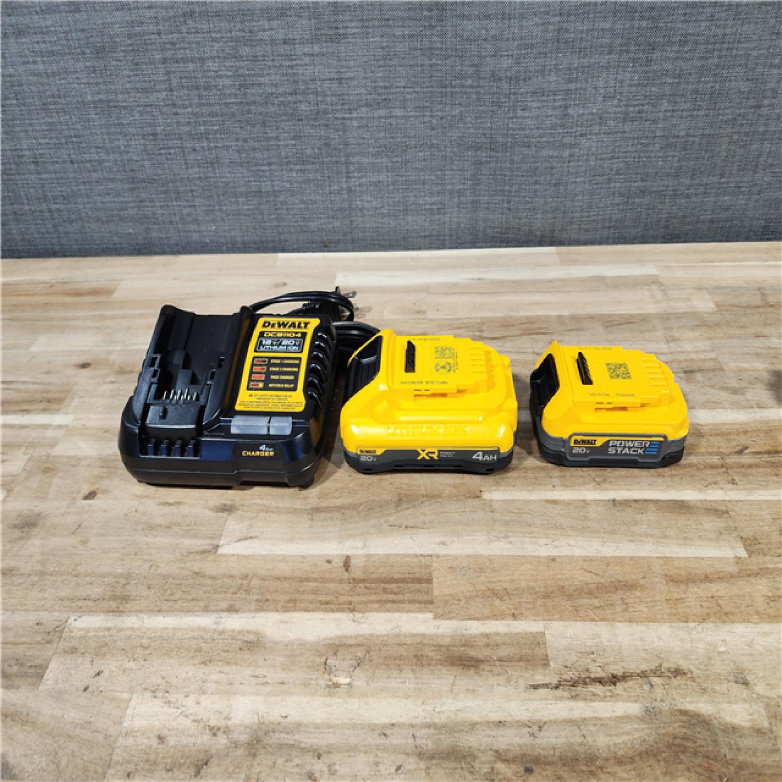 HOUSTON LOCATION - AS-IS DEWALT 2 TOOL COMBO KIT W/ (2) BATTERY & CHARGER