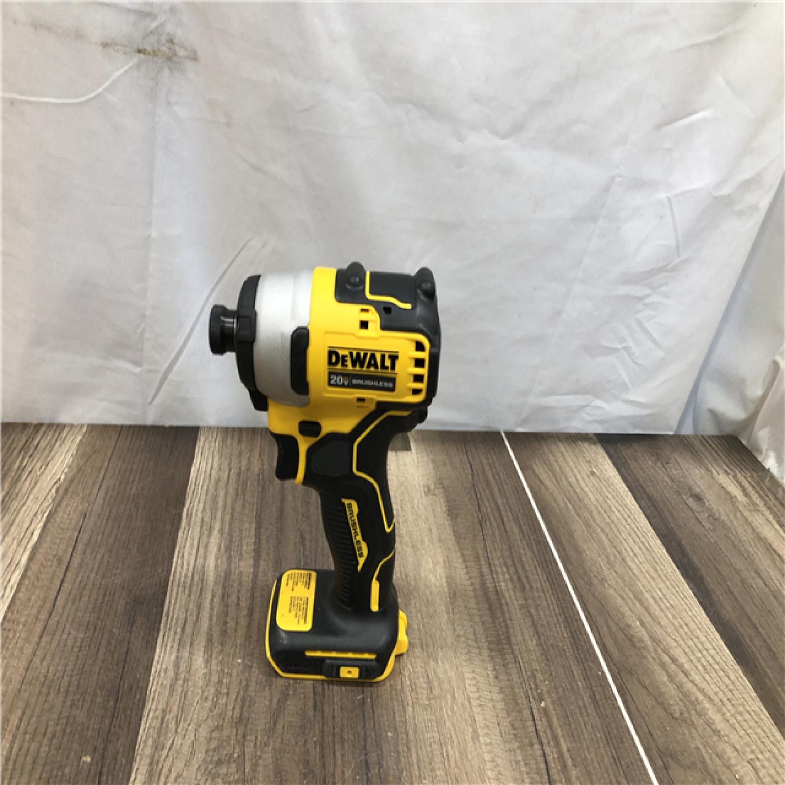 AS-IS DEWALT Atomic 20V Max Lithium-Ion Brushless Cordless Compact 1/4 in. Impact Driver Kit