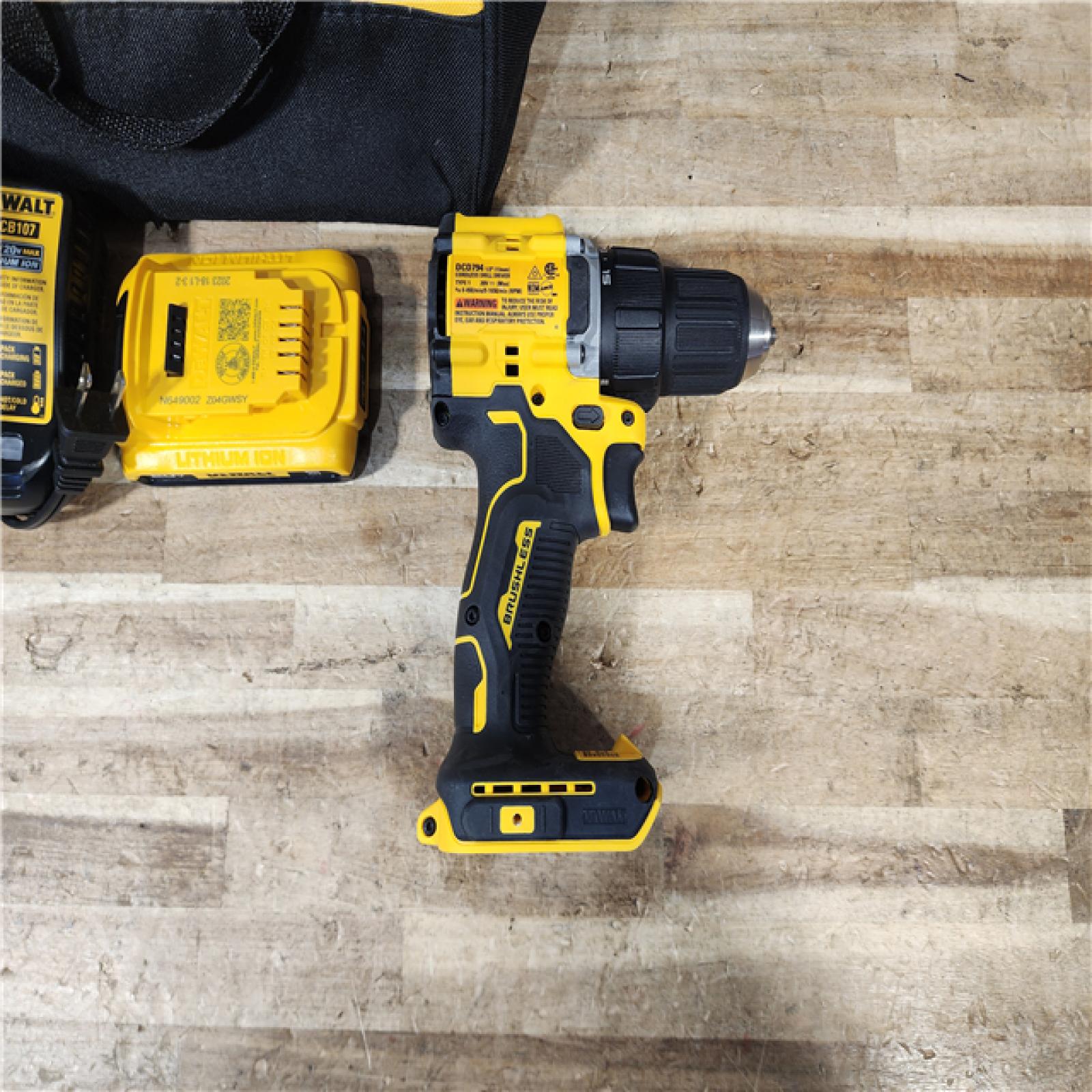 HOUSTON LOCATION - AS - IS DEWALT Atomic 20V Lithium-Ion Cordless Compact 1/2 in. Drill/Driver Kit
