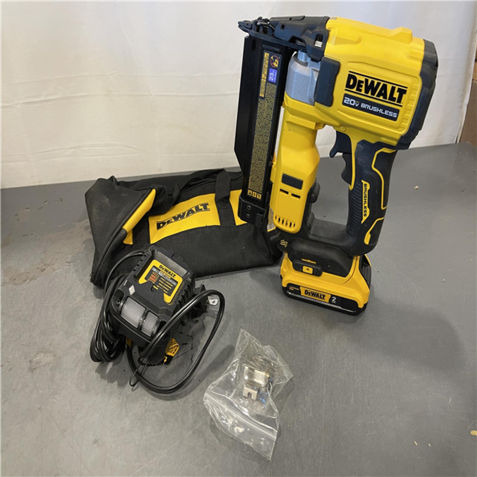 AS-IS - DeWalt ATOMIC 20V MAX Lithium Ion Cordless 23 Gauge Pin Nailer Kit