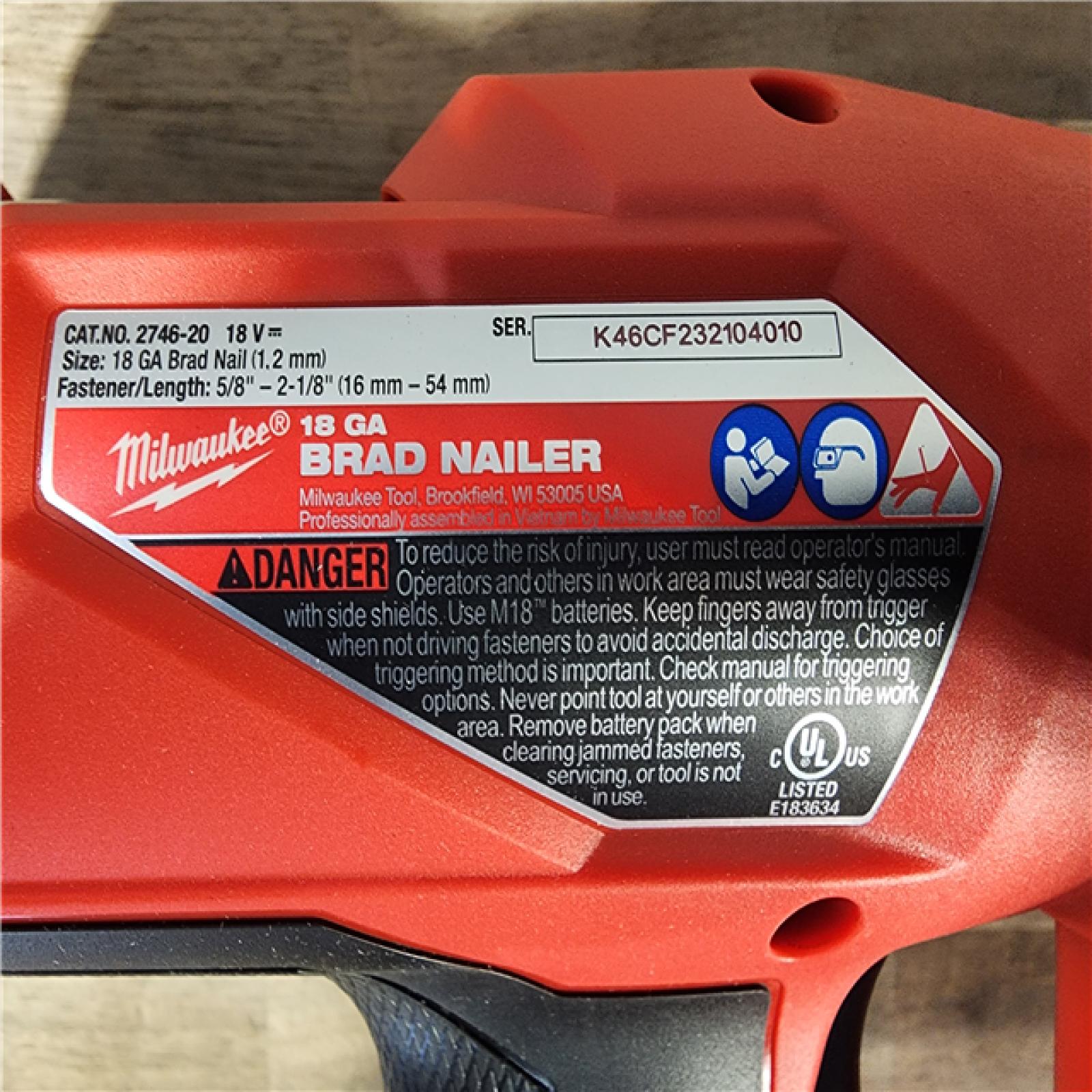 HOUSTON LOCATION - AS-IS (APPEARS LIKE NEW) Milwaukee M18 Fuel 18V Brushless 18-Gauge Brad Nailer 2746-20 (Bare Tool)