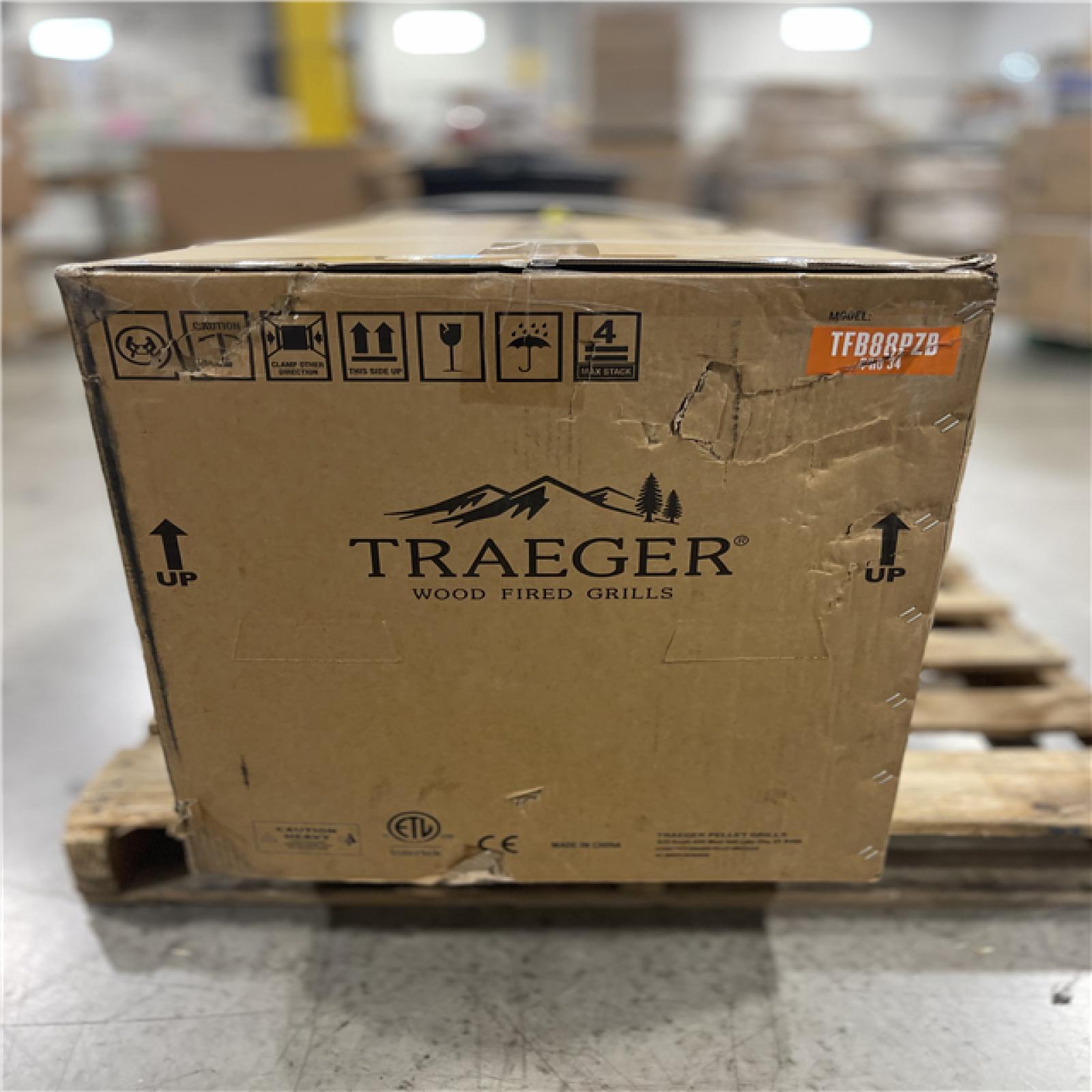 DALLAS LOCATION - Traeger Pro Series 34-Pellet Grill and Smoker in Bronze