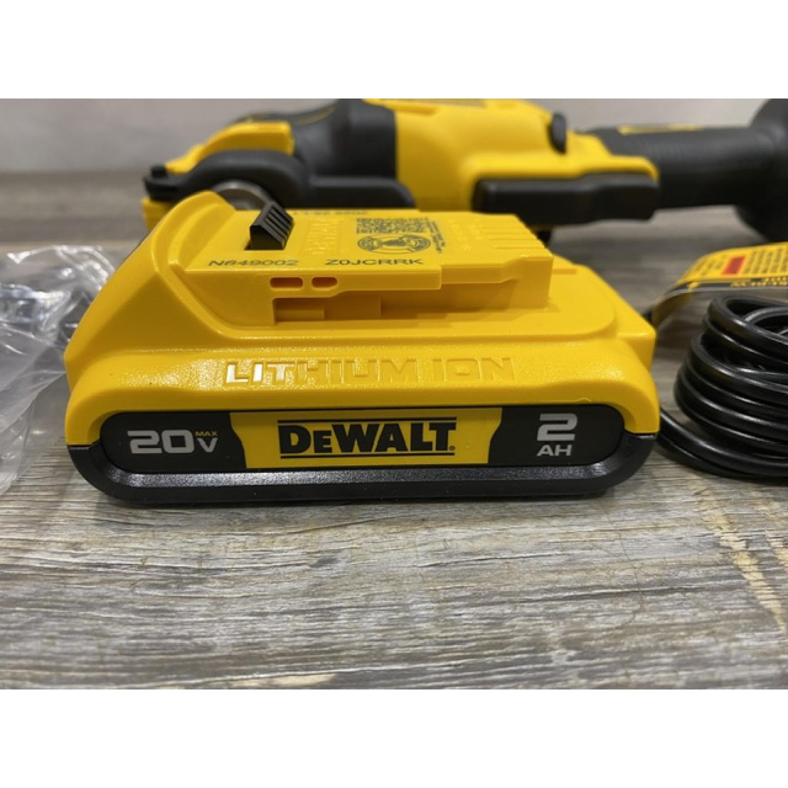 AS-IS DEWALT ATOMIC 20V MAX Cordless Brushless Oscillating Multi Tool Kit