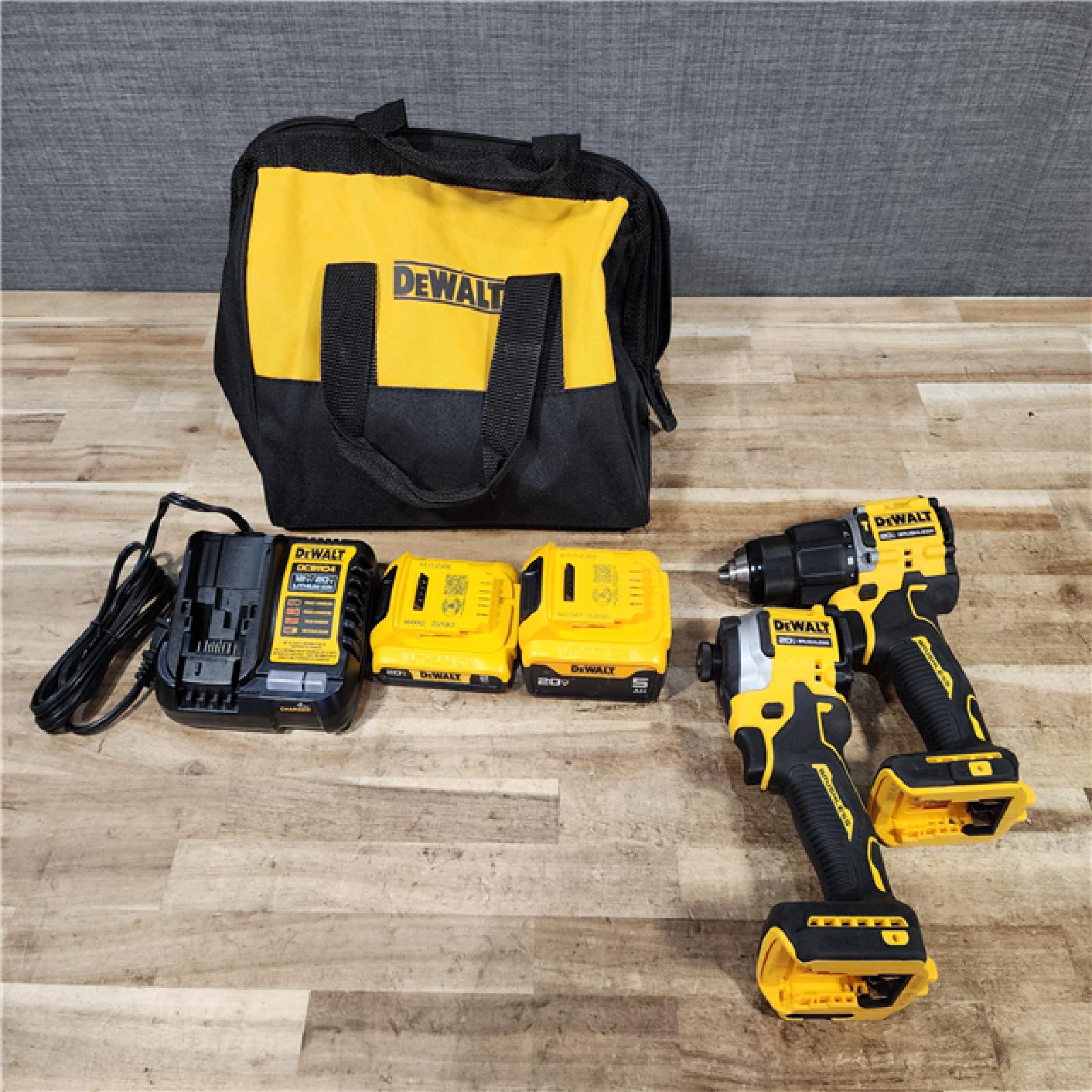 HOUSTON LOCATION - AS - IS DEWALT 2 TOOL COMBO KIT W/ (2) BATTERY & CHARGER