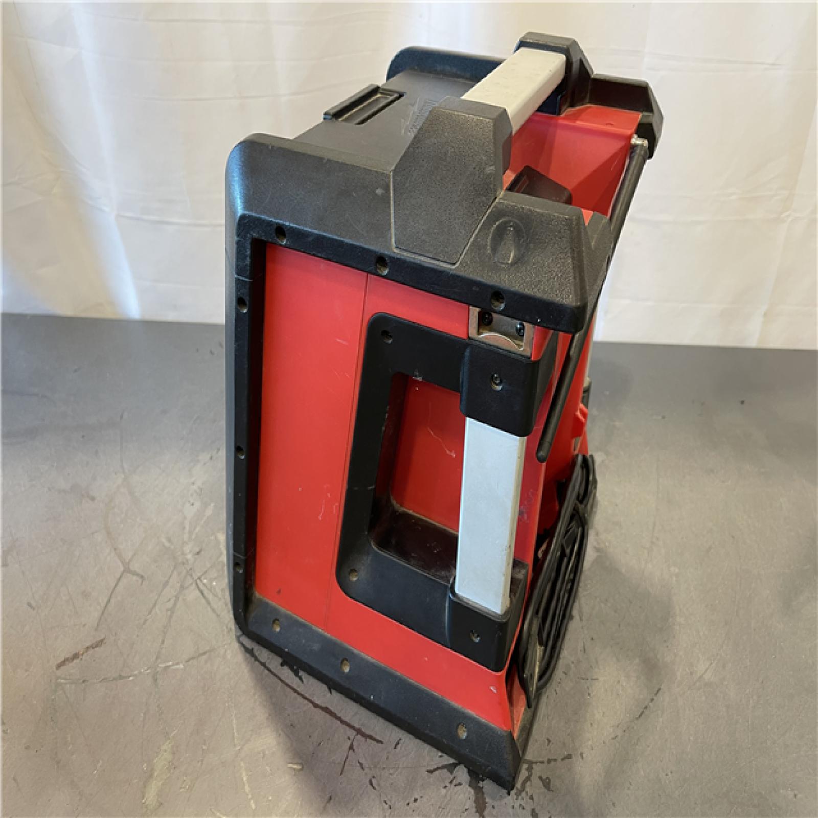 AS-IS - Milwaukee M18 Lithium-Ion Cordless Jobsite Radio/Charger
