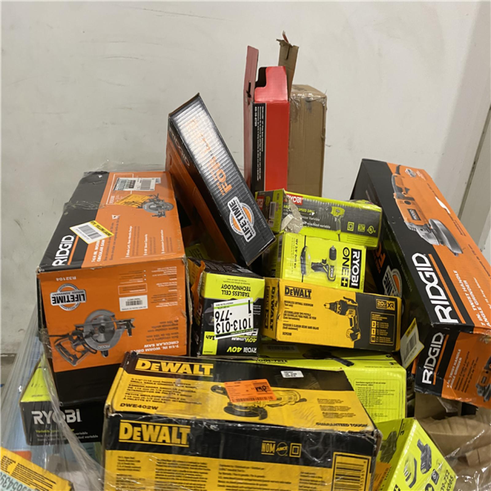 Dallas Location - As-Is Tool Pallet