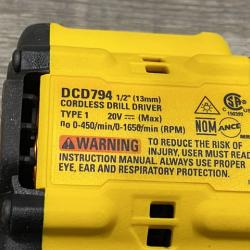 AS-IS DEWALT Atomic 20V Lithium-Ion Cordless Compact 1/2 in. Drill/Driver Kit