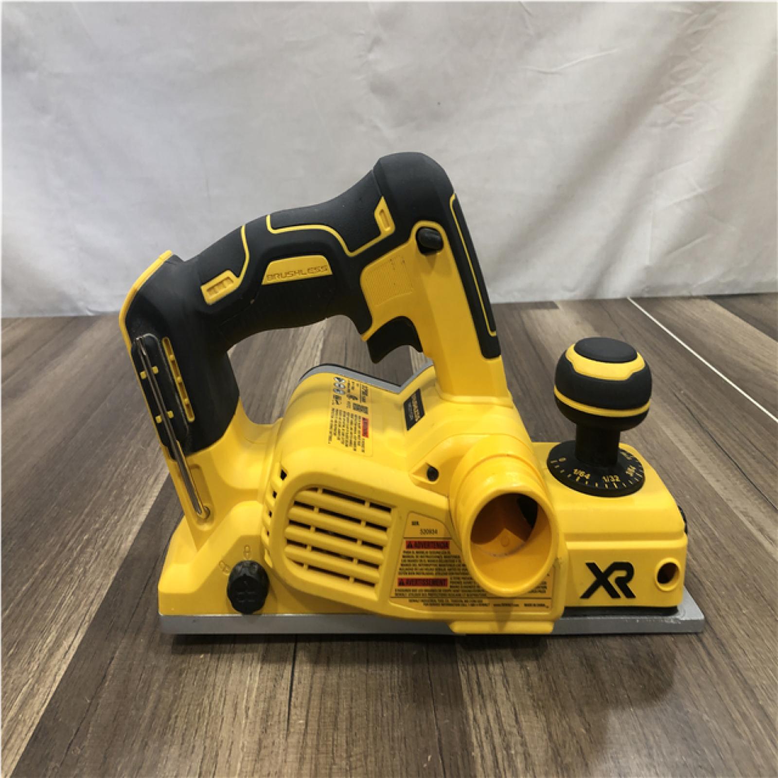 AS-IS DEWALT 20V MAX XR Cordless Brushless 3-1/4 in. Planer (Tool Only)