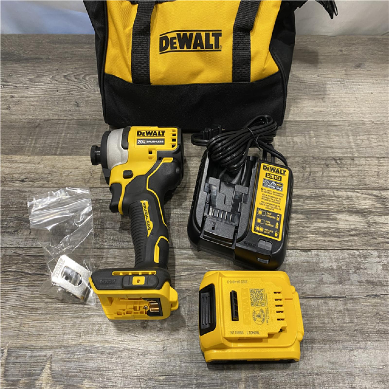 AS-IS DEWALT Atomic 20V Max Lithium-Ion Brushless Cordless Compact 1/4 in. Impact Driver Kit